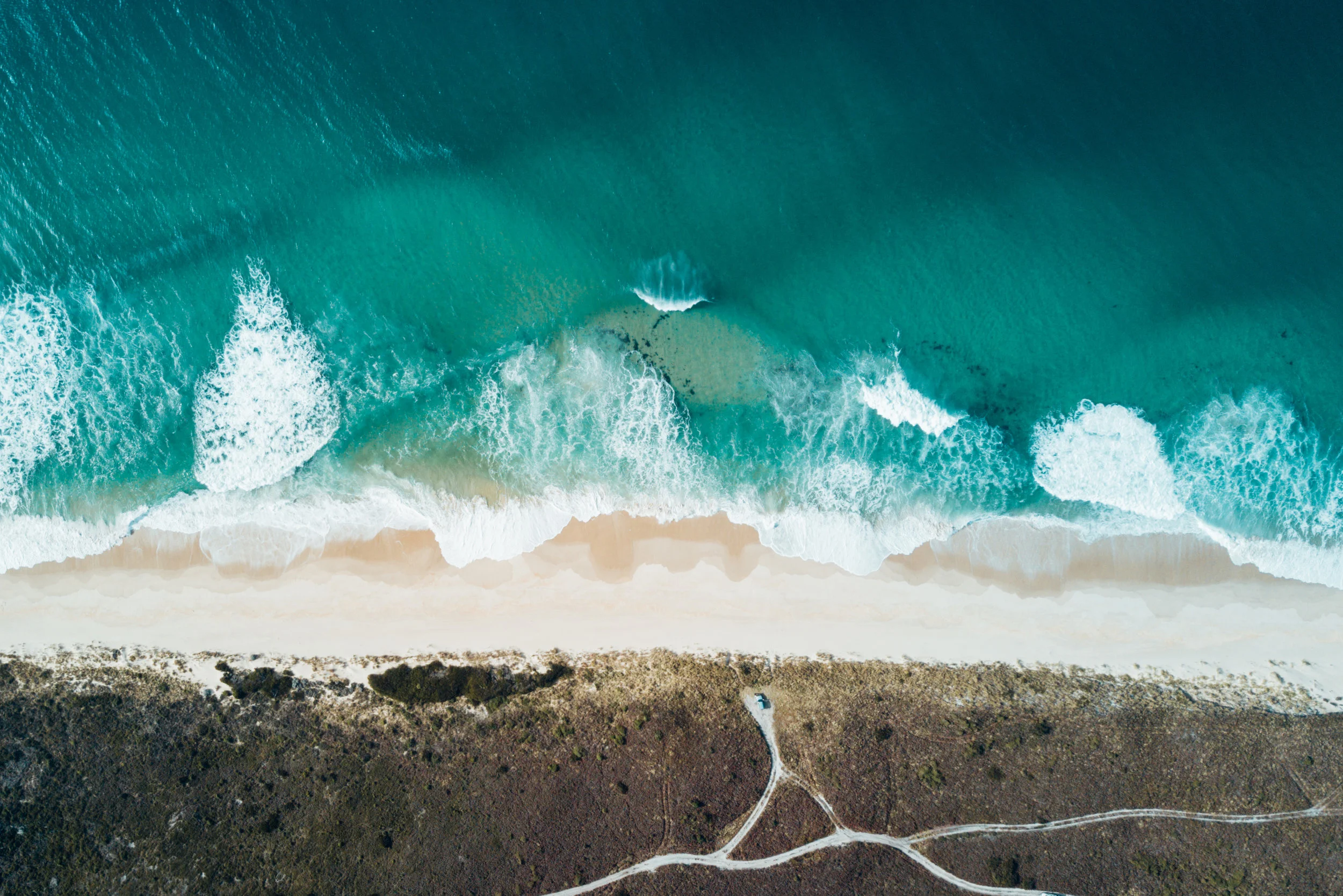 Australia-Wave-1.jpg