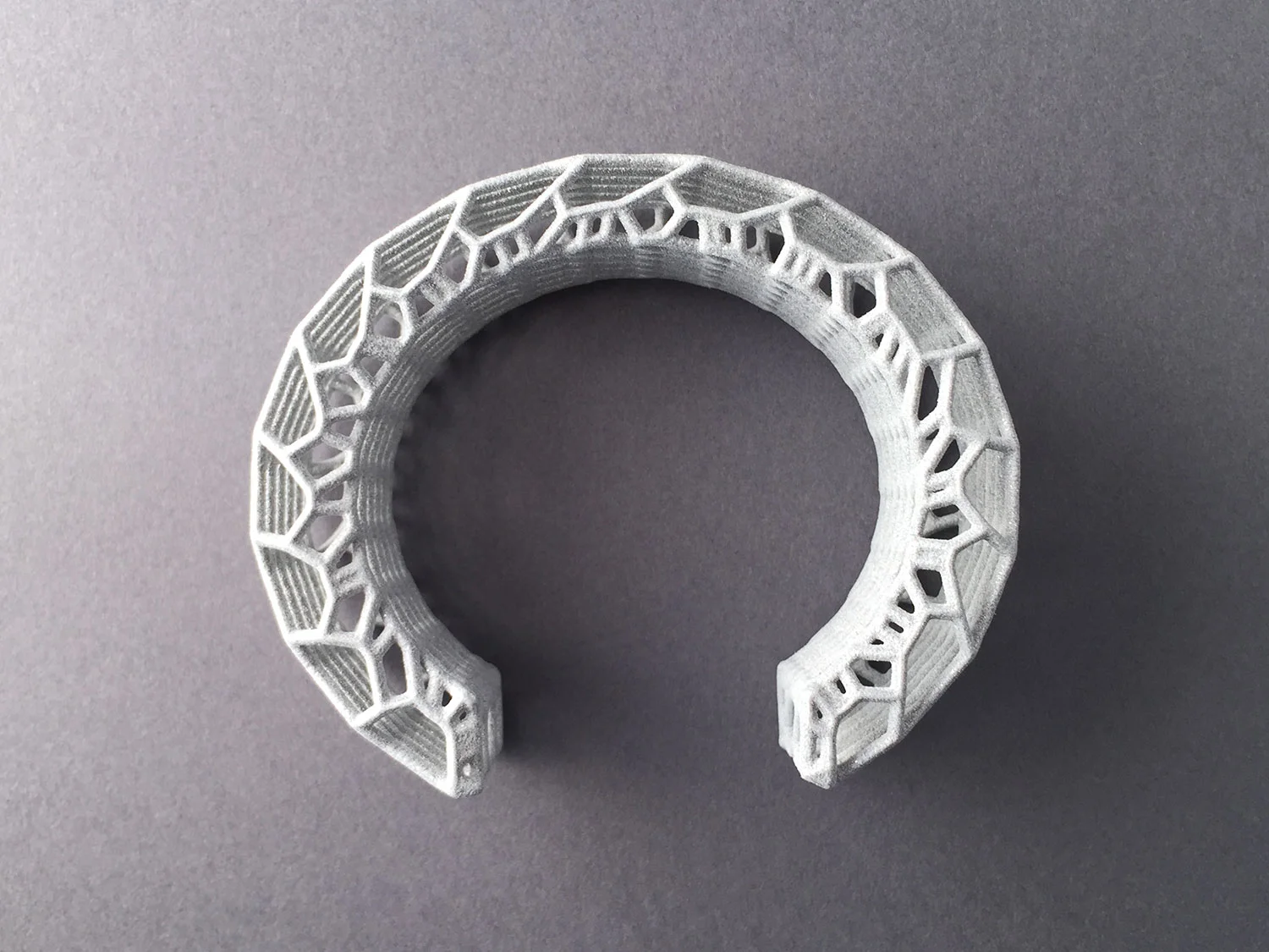 digimorphe_wireframe_bracelet_3_9691_bw.jpg