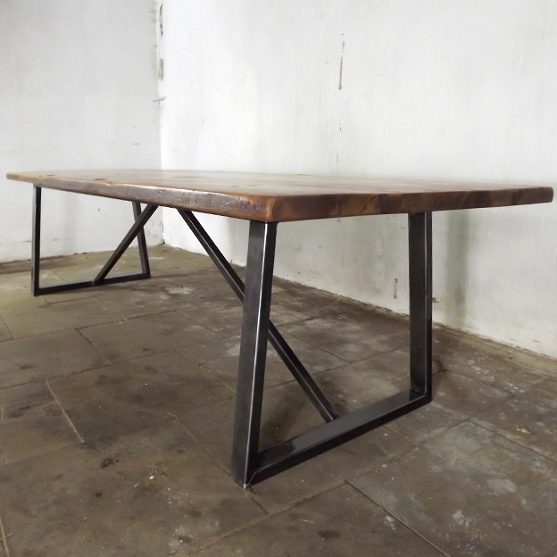 DunadryMillPitchPineTable4.jpg