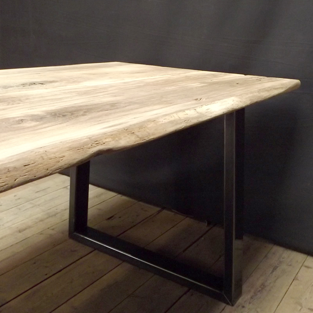 AntiqueOakTable15.jpg