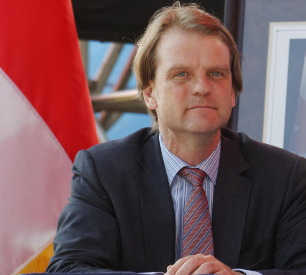 Immigration Minister Chris Alexander dismisses the migrant crisis in Europe. (wikipedia)