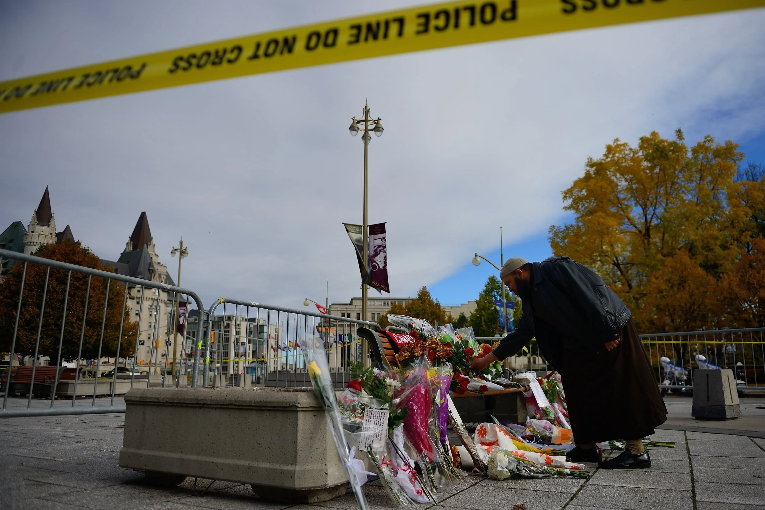 Flowers left at the National War Memorial where Corporal Nathan Cirillo was fatally shot by lone gunman Michael Zehaf-Bibeau on October 22, 2014. (combat camera)