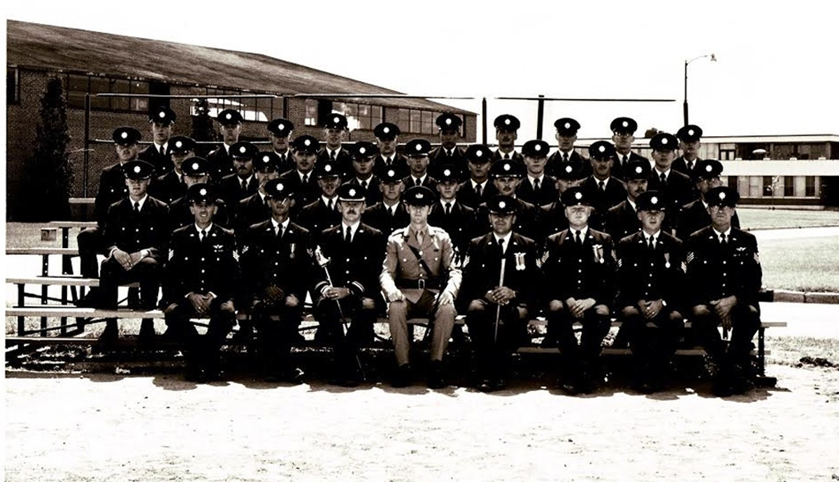 Author Frank Reid`s course graduation photo, with his British exchange officer (front row, centre). This was taken before the 1st Battaliion of the Royal Canadian Regiment was deployed to Cyprus in December 1974. (Frank Reid)