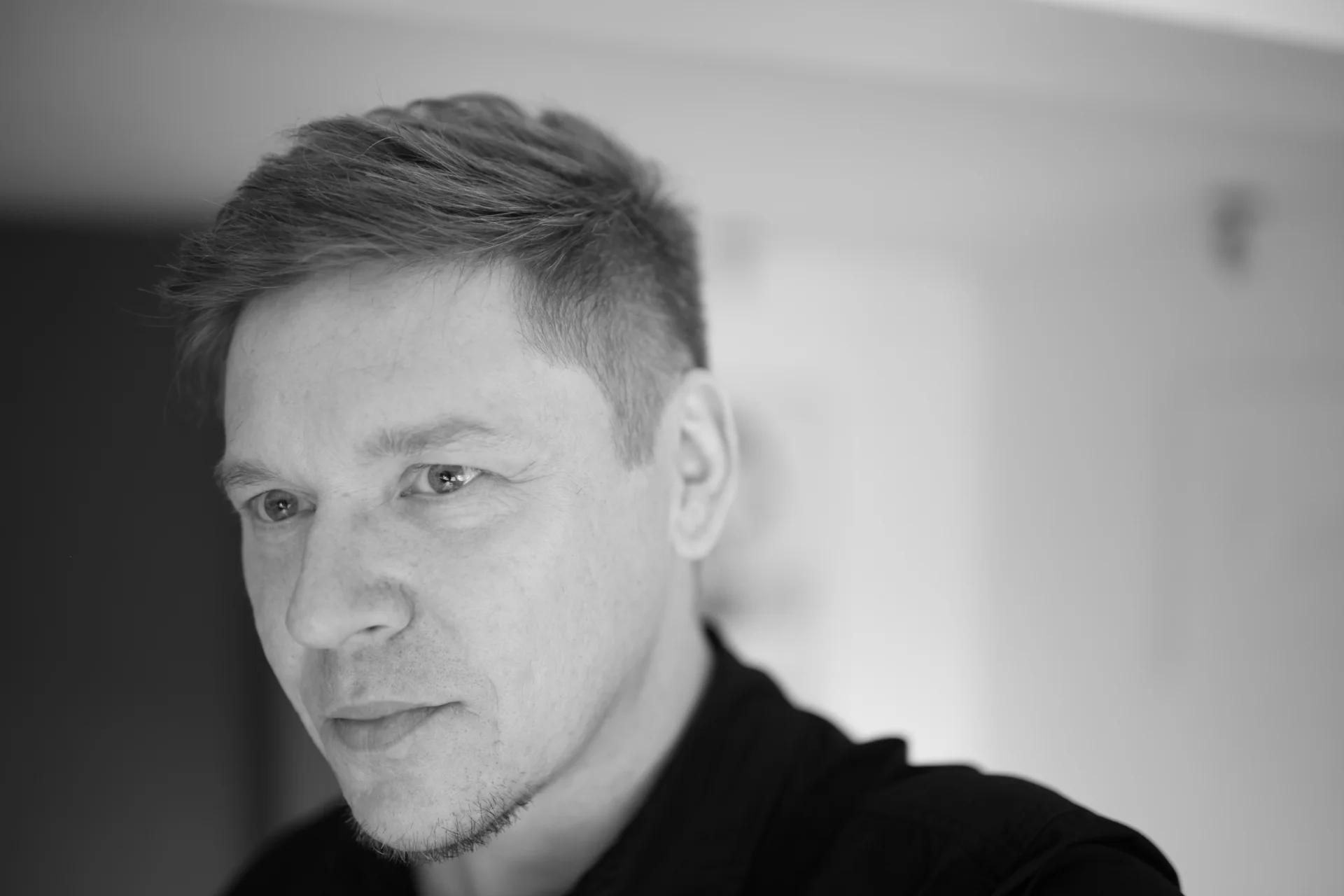 Robert Gasperowicz at his home in Lidzbark Warmiński, Poland