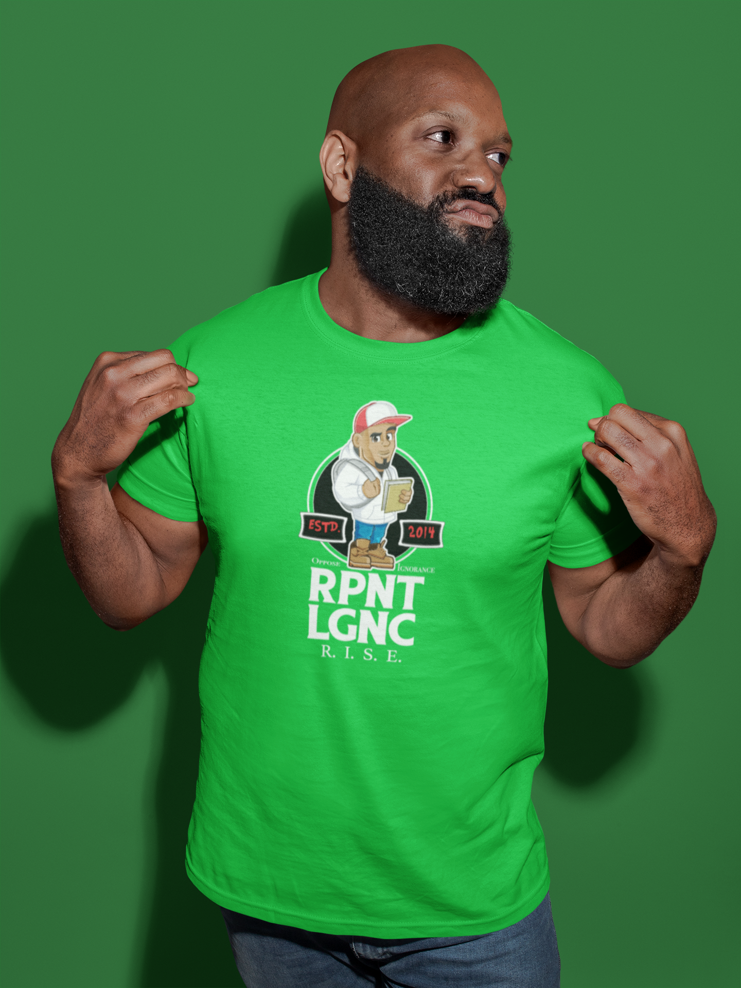 mockup-of-a-bearded-man-showing-off-his-t-shirt-21534.png