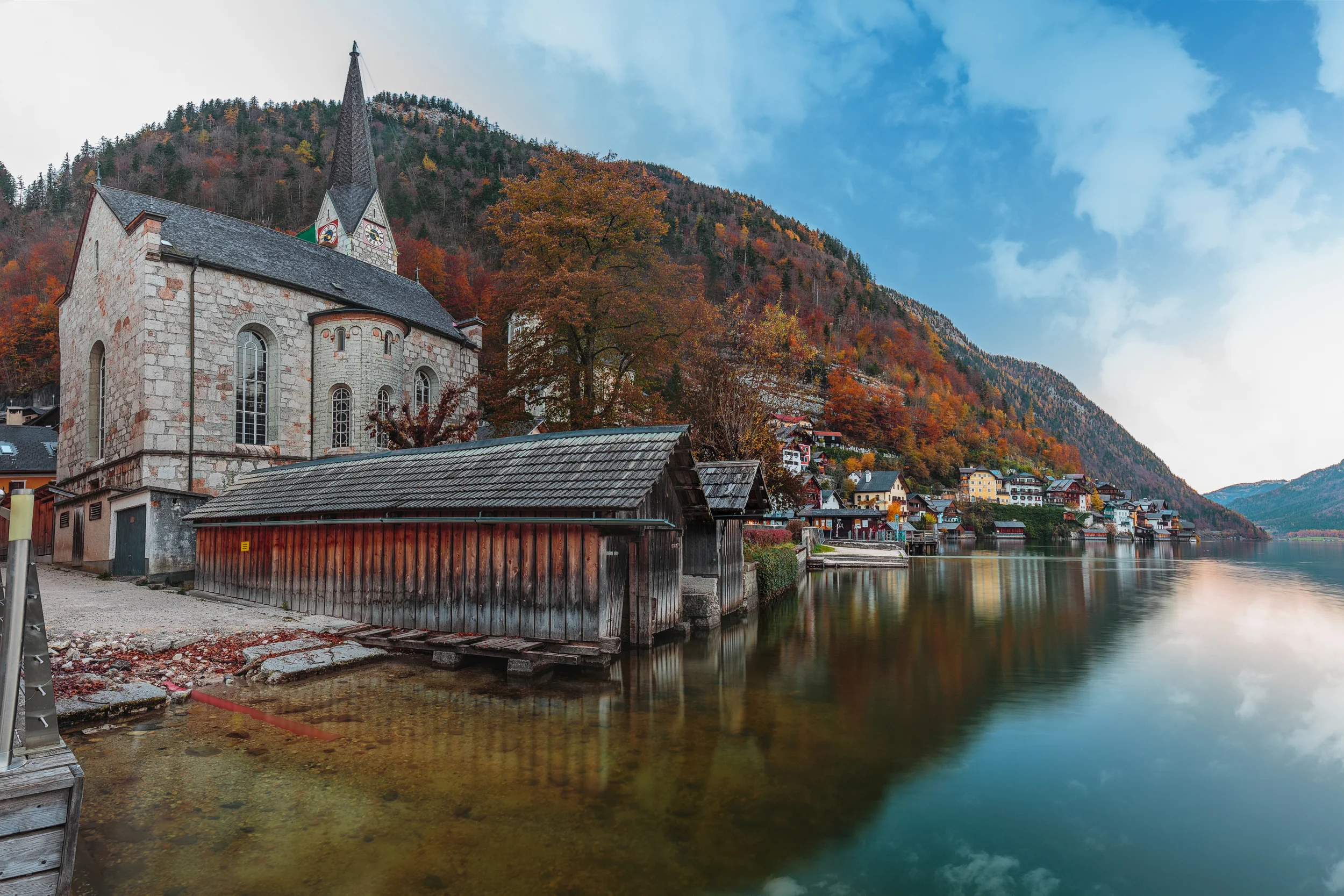 Hallstatt church.jpg