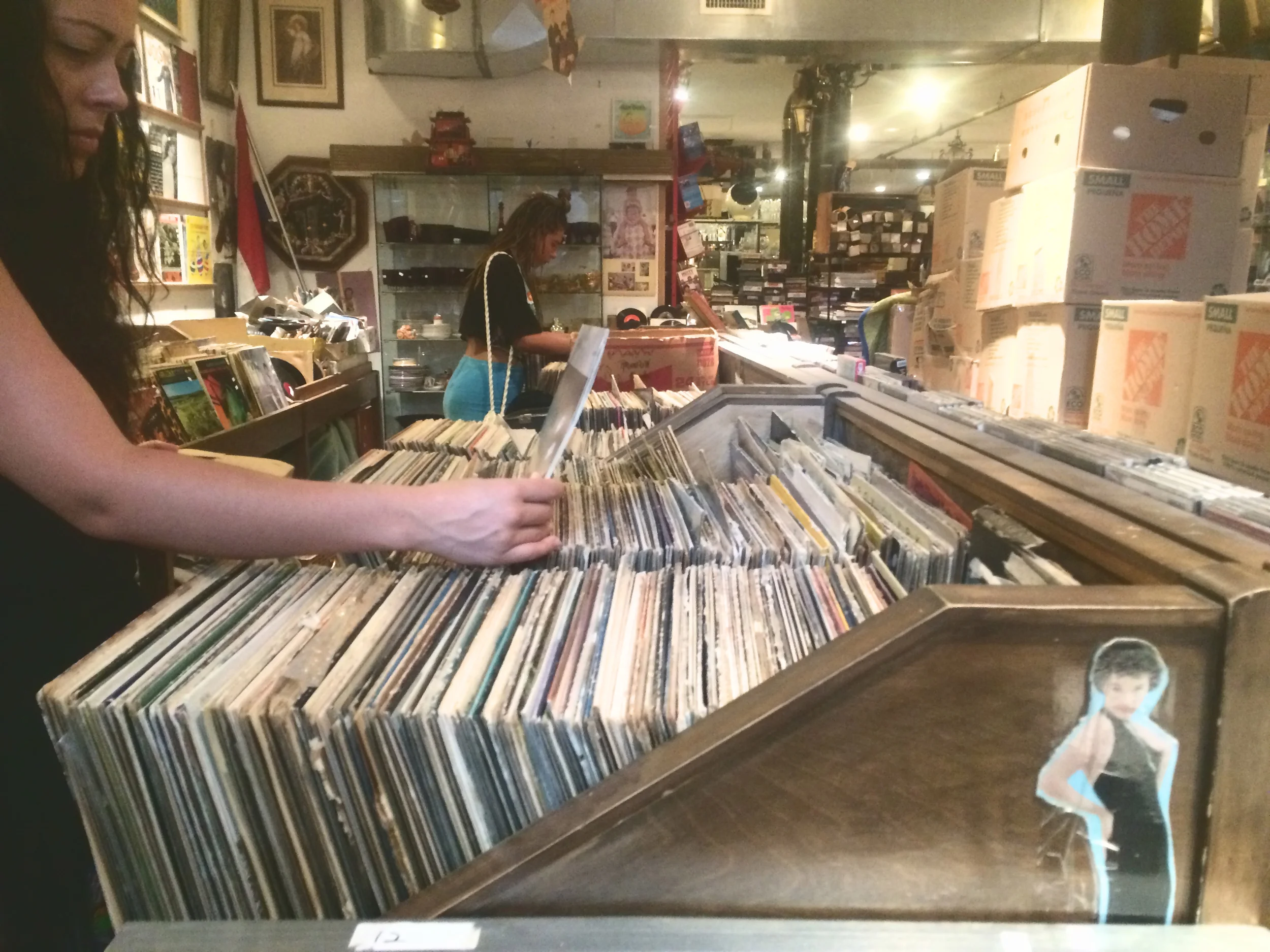 vintageshopping.jpg