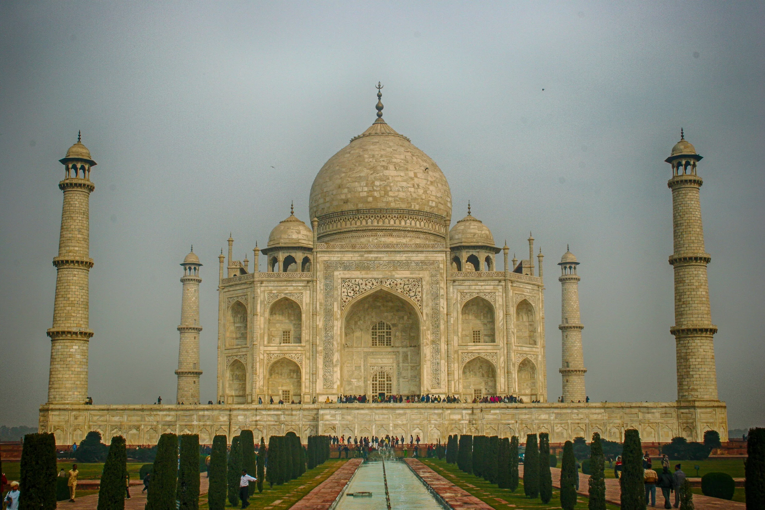 Taj Mahal - Agra - UP India - January 12, 2005 - 00 22 43_2.jpg