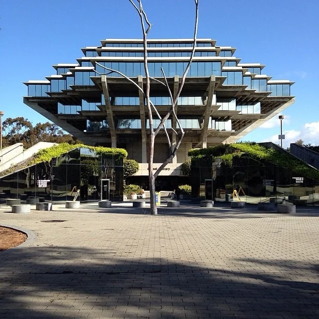The Geisel Library at the University of California, San Diego. ( Photo by Bill Lasche r)