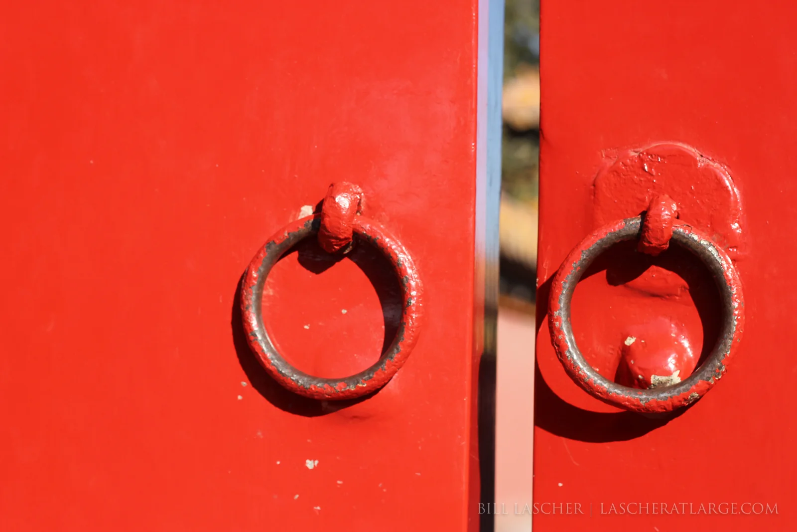 Peek Through the Gate
