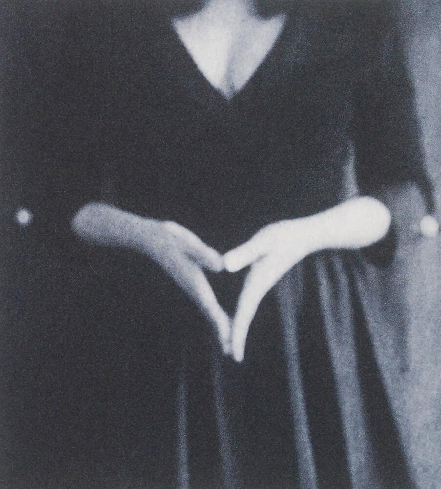 the hand01_CARHART_grace.jpg