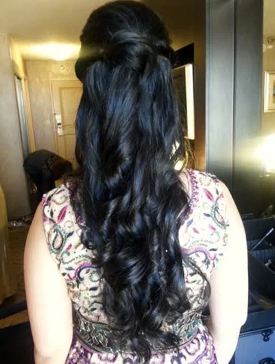 Long hair curled with Knot