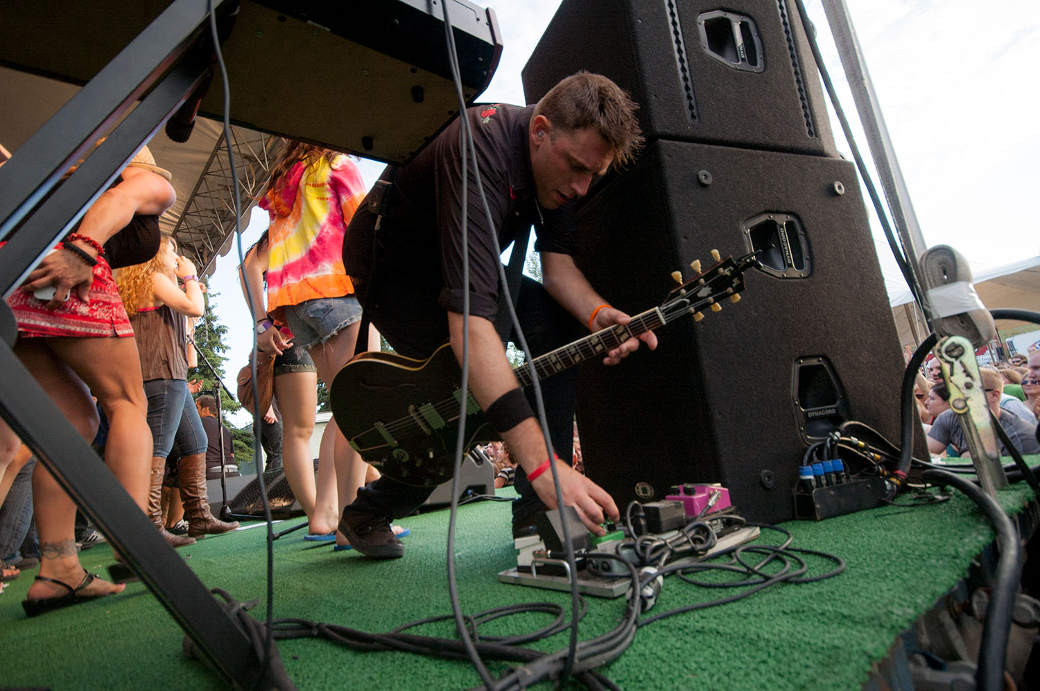 DROPKICK-WIDEANGLE---LEVELS.jpg