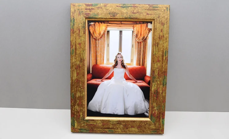 FRAME-Gold-Accent-1.jpg