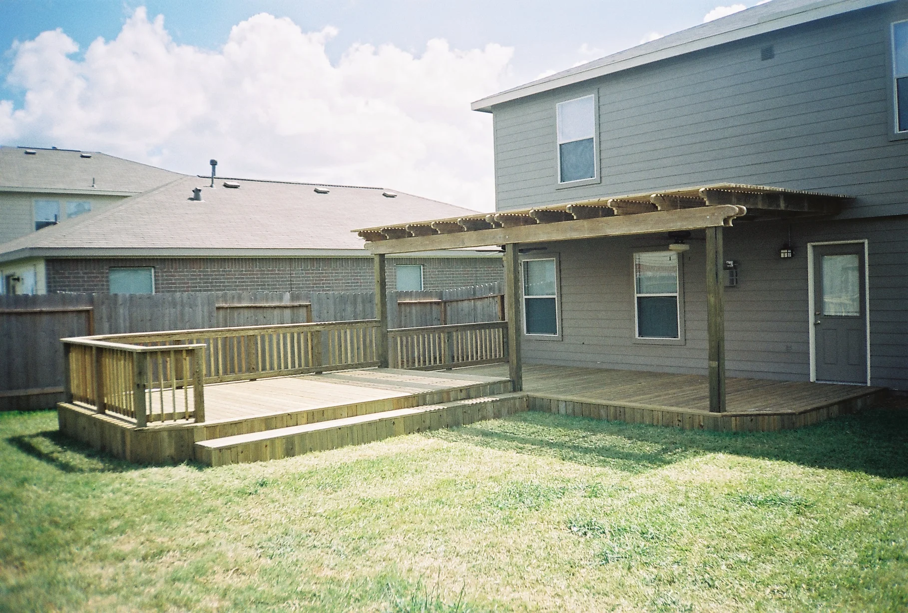 730155-R2-04-9A.jpg