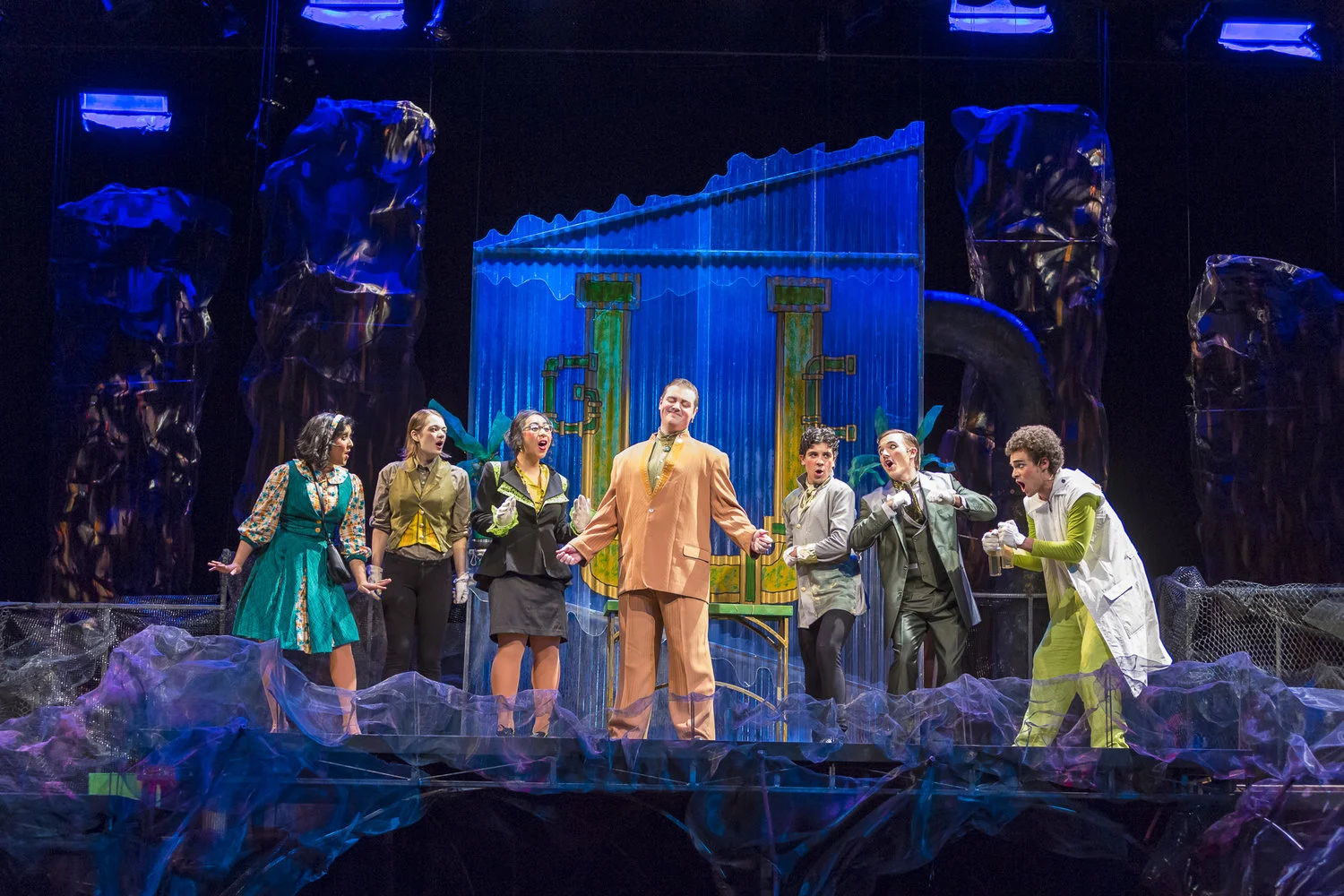 20161103_mac_urinetown_200.jpg