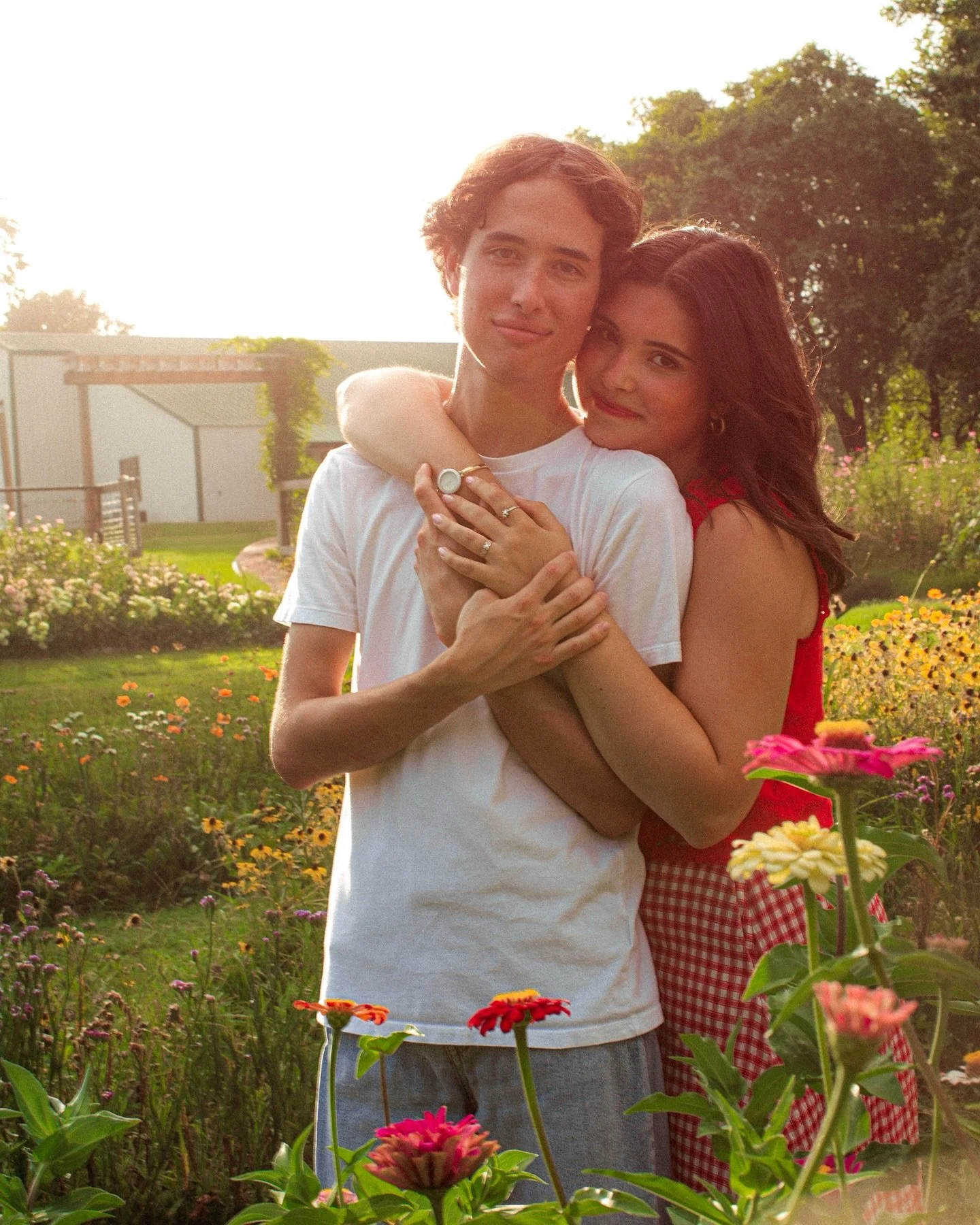 Andie + Preston ❤️🍓🌻
The sweetest high school sweethearts, neighbors, and forever lovers. 🫶🏻🥰 And quite literally the hottest couple. 😜☀️
Finally got to shoot at the dreamiest spot ever, @theflowermeadow. 💐✨
Thank y&rsquo;all for laughing, swe