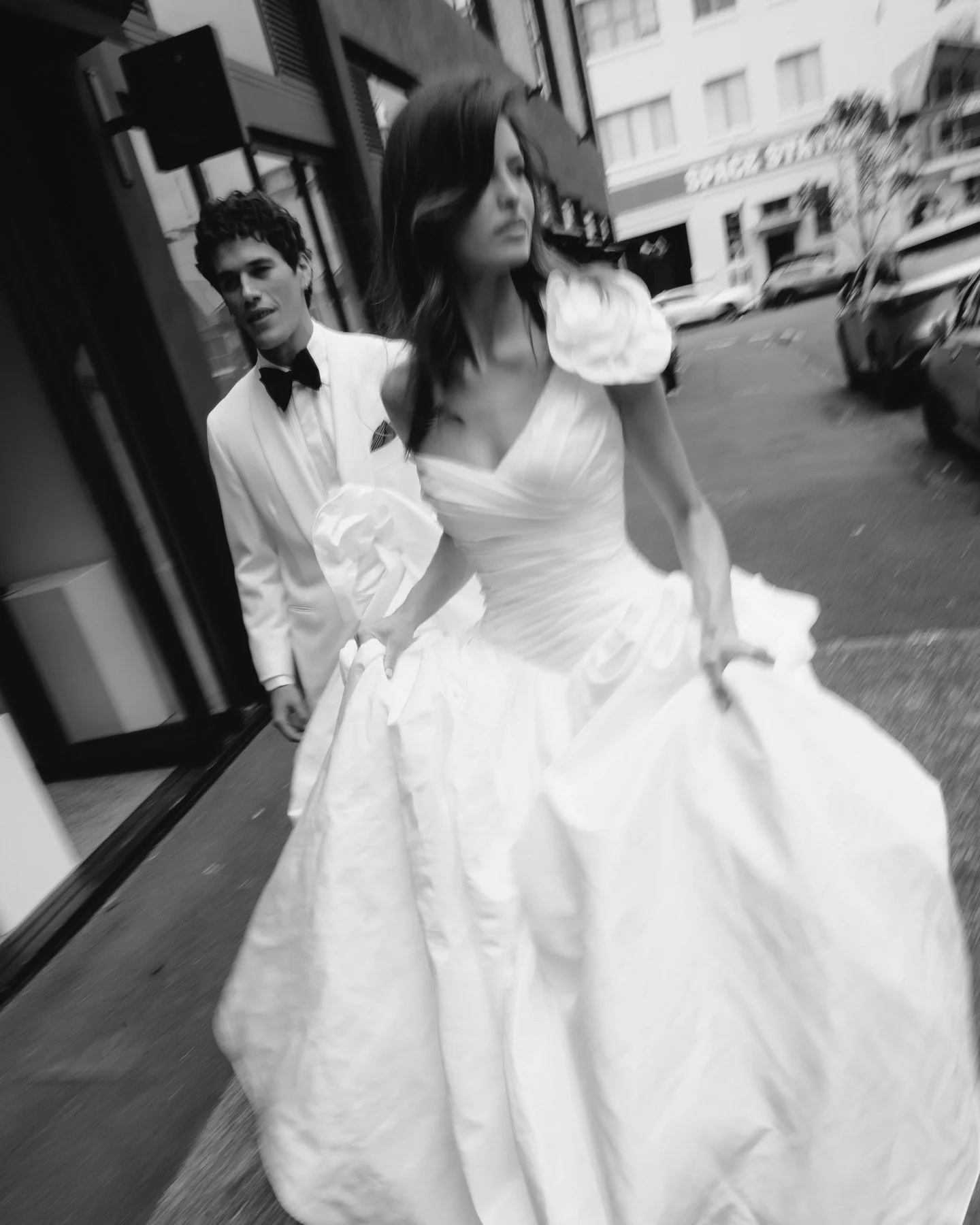 Issue 41 for Together Journal. ⁠
⁠
@togetherjournal⁠
@greta.kenyon⁠
@natalierosebridal⁠
@cranebrothers⁠
@penton.andco⁠
⁠
⁠
⁠
#weddingeditorial #bridaleditorial #togetherjournal #modernbride #fineartwedding #editorialwedding #luxurywedding #fashionfor