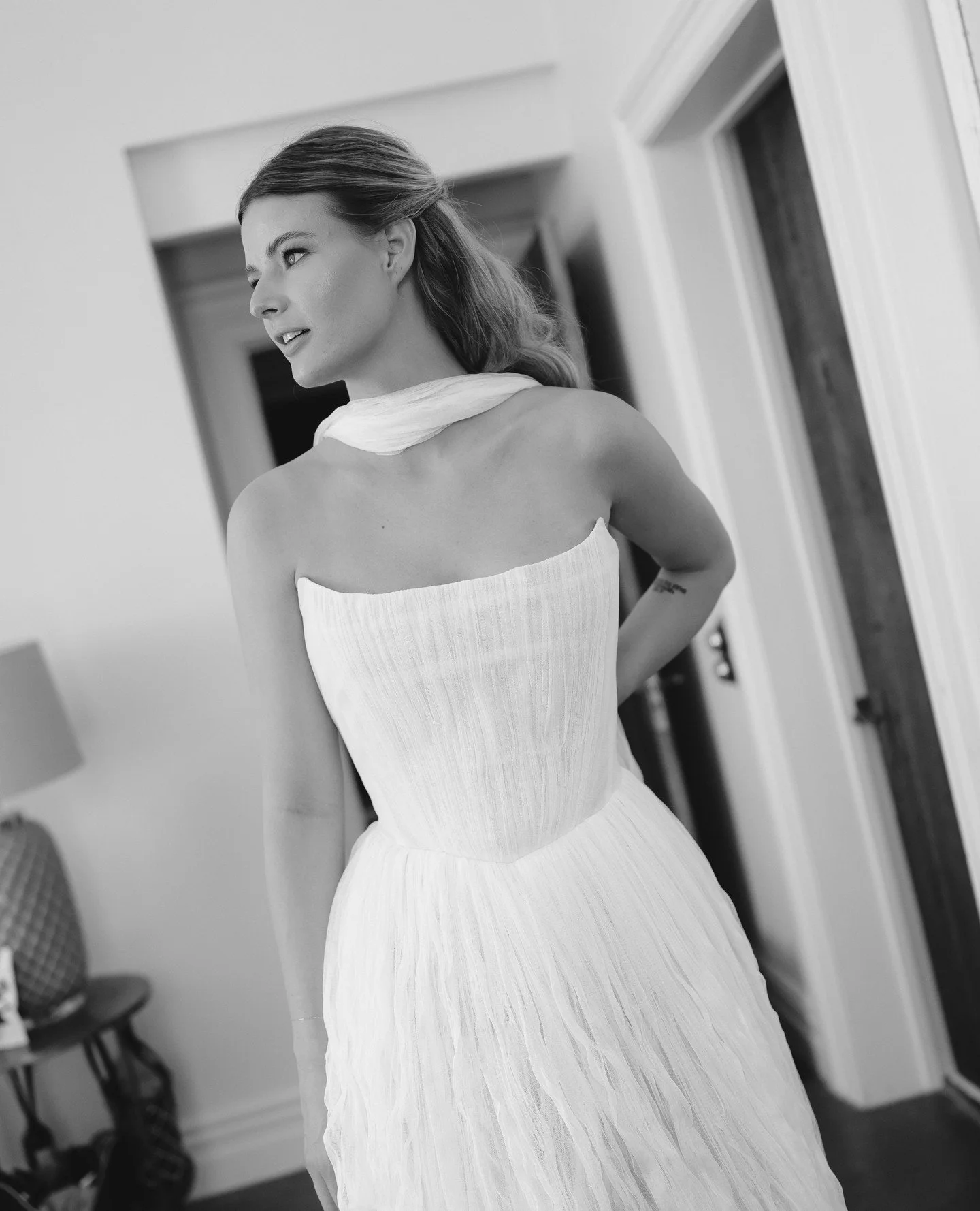 Carsen &amp; Ryan, Mudbrick Vineyard, Waiheke. ⁠
⁠
bride @carsenclare | venue @mudbrick_weddings @mudbrick_nz | dress @anthropologieweddings @watters | makeup @makeup_withsam | florist @madameflorist.waiheke ⁠
⁠
⁠
⁠
#luxurybride #bridegoals #brideins