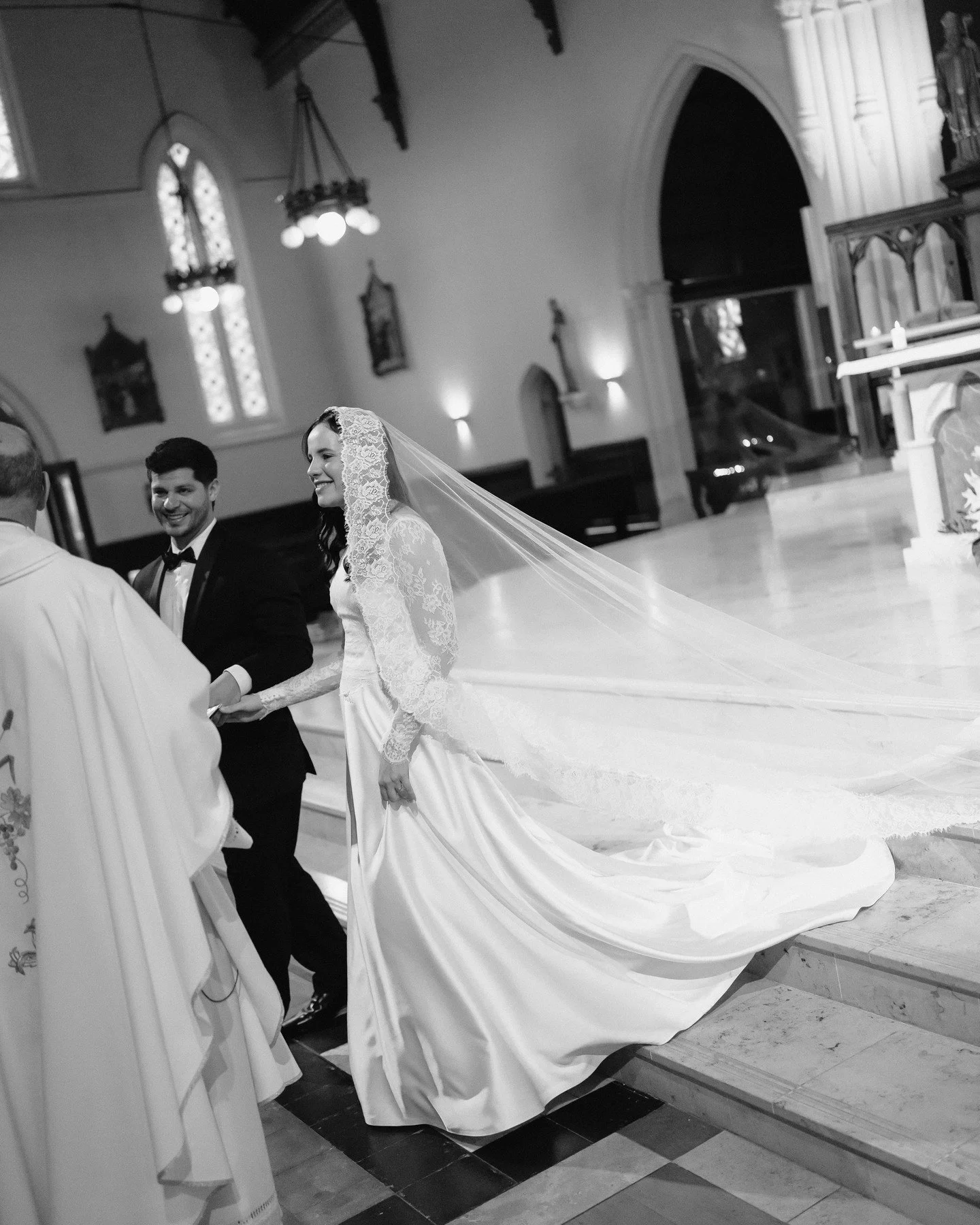 Ana &amp; Caio, St Patrick's Cathedral.⁠
⁠
bride @anatrjn | groom @caiorocha_7 | dress @vandamartinss | suit @sandimalfaiataria ⁠
⁠
⁠
⁠
⁠
⁠
⁠
⁠
⁠
⁠
#hollowandco #wedding #weddinginspo #weddinginspiration #weddingideas #weddingdress #weddingphotograph