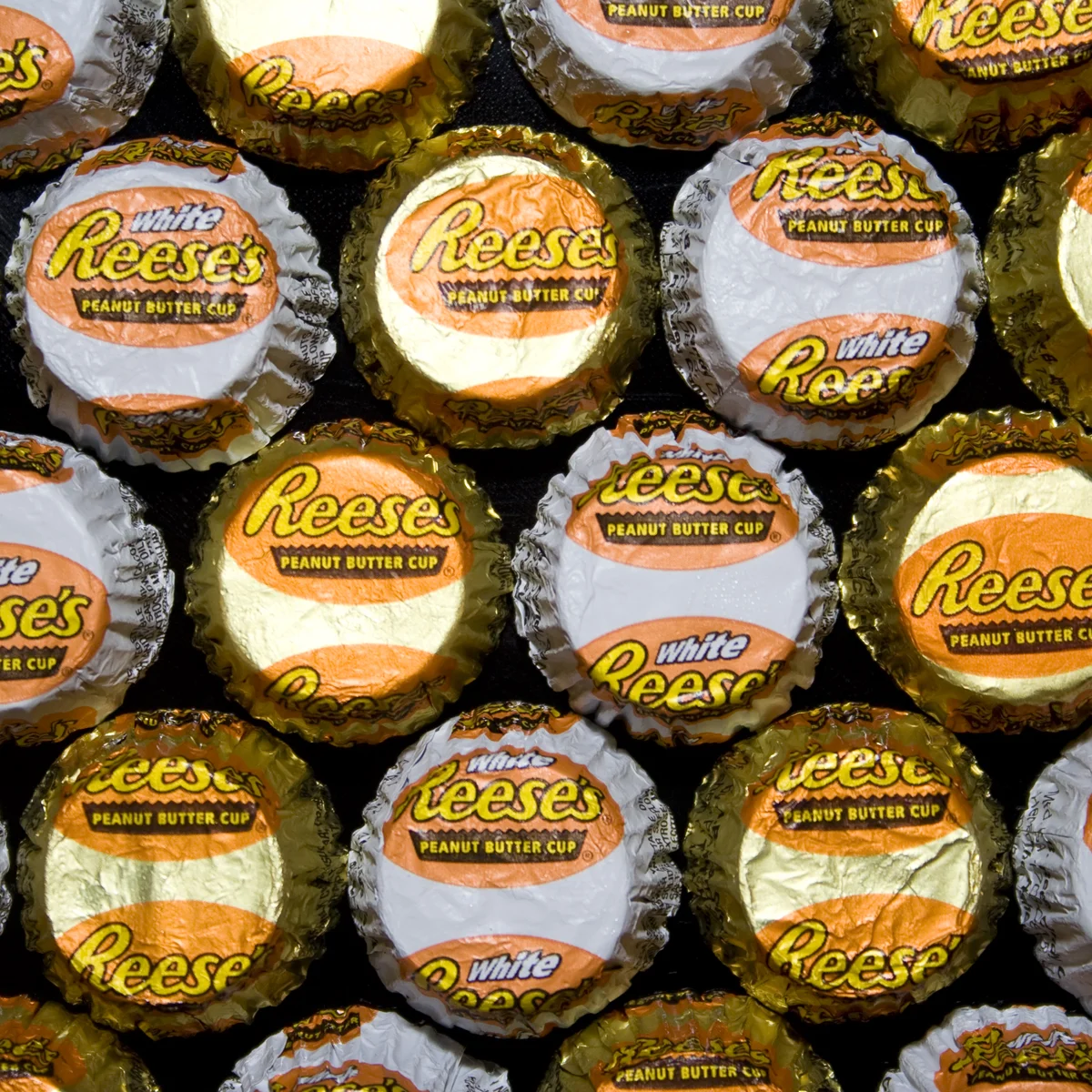 reeseswrapperflat.jpg