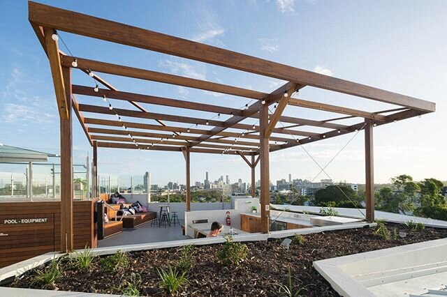 Another stylish roof terrace at the Charlton Residences Windsor.

@tessa_developments