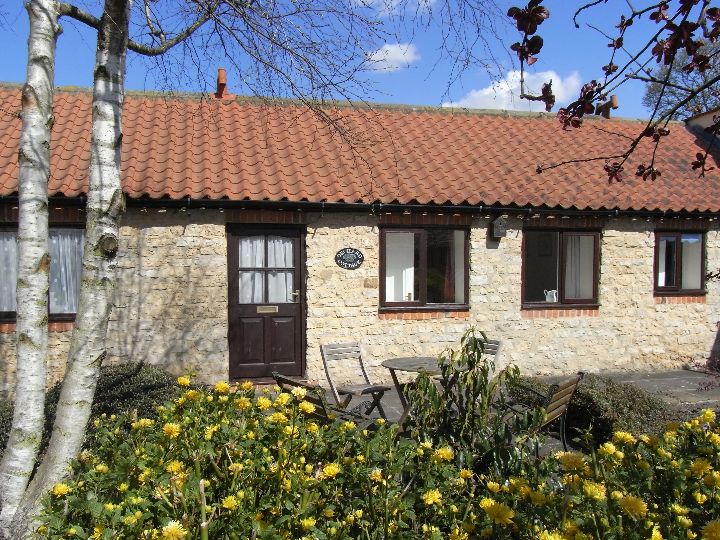 orchard cottage.jpg