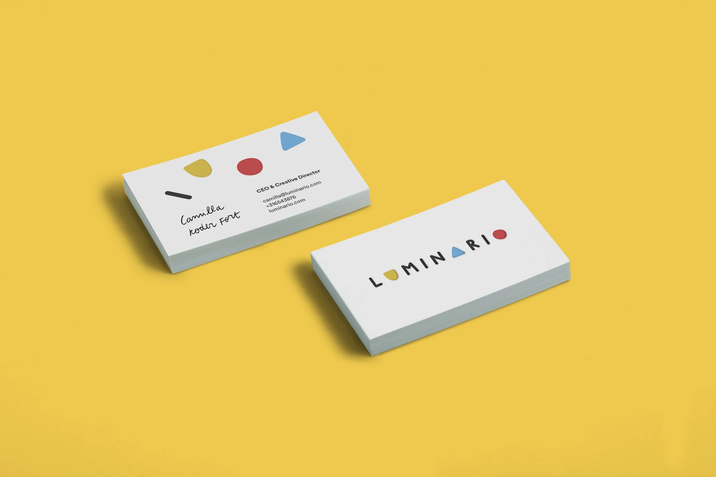 Luminario_Business_Card_Mockup_4.jpg