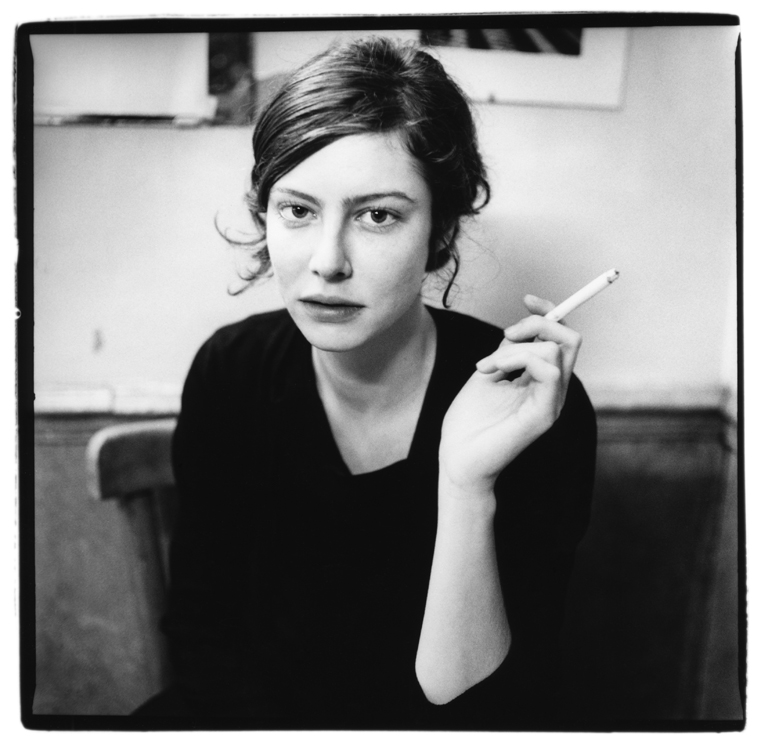 anna mouglalis cigarette Photo: coco 5a | Actors album | Don 17 Anna Mouglaglis Photos &