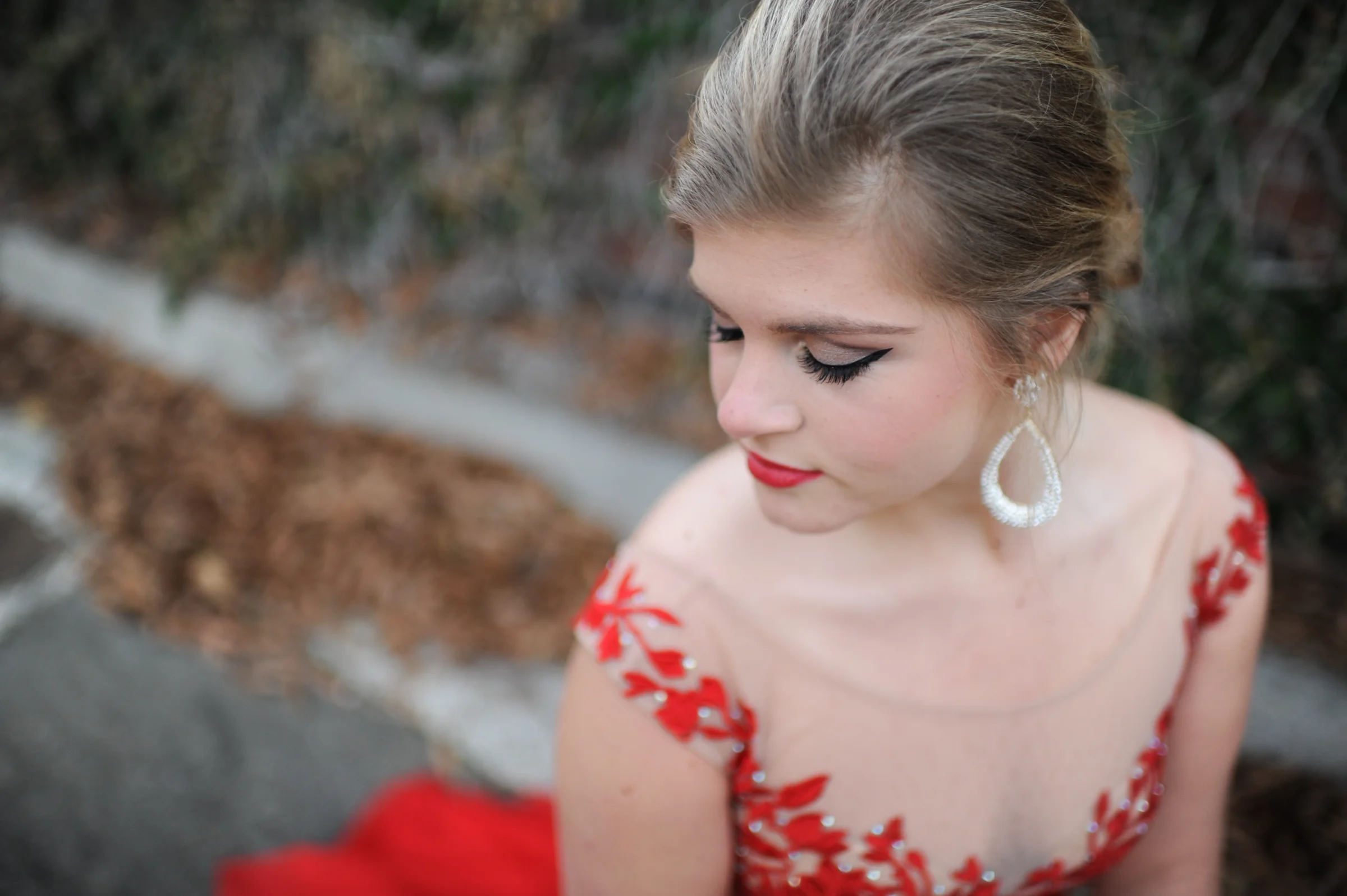 Leslie Rogers is wearing makeup by China at Spa on Main.