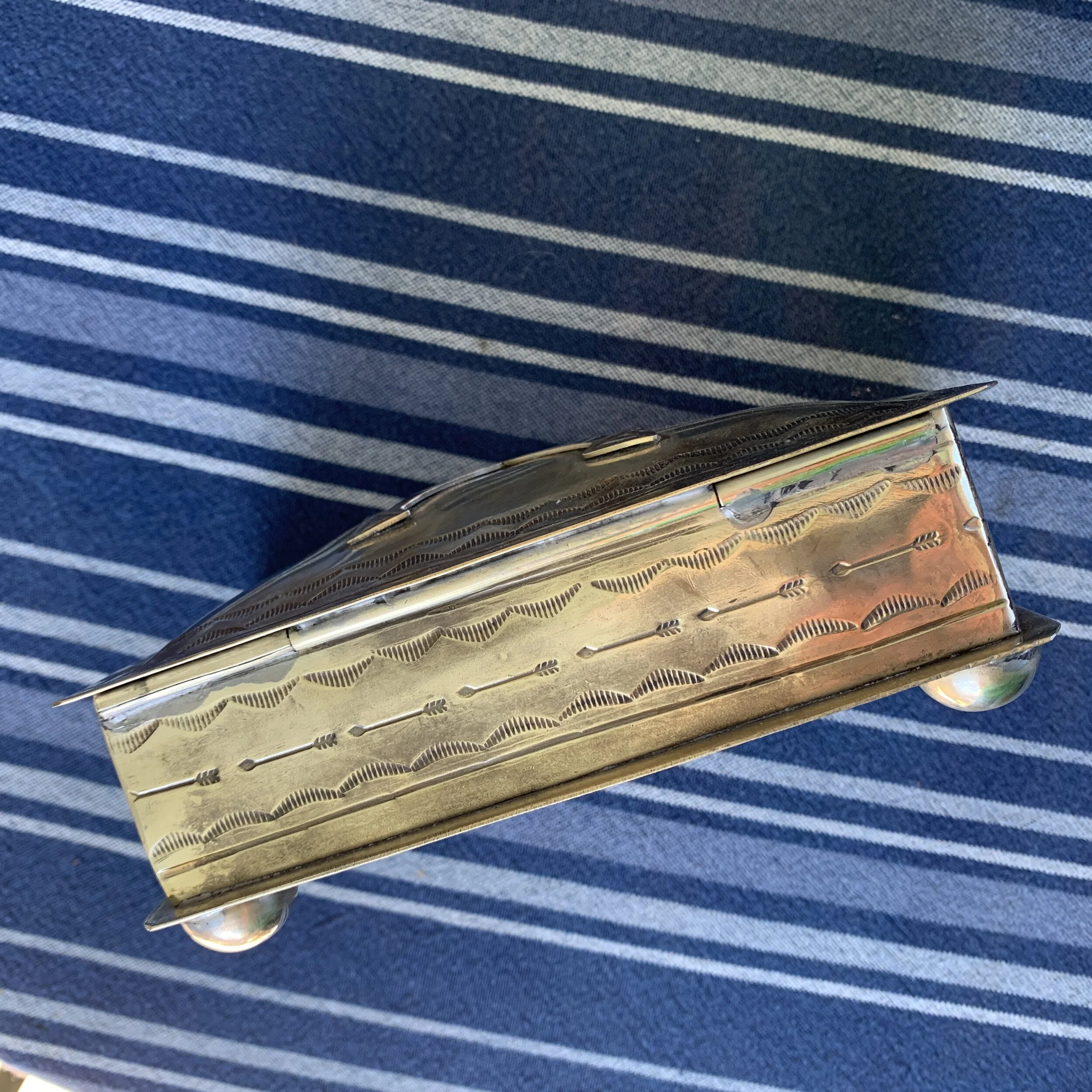 76F6DE4D-E372-4793-B6A3-A8075F26B980