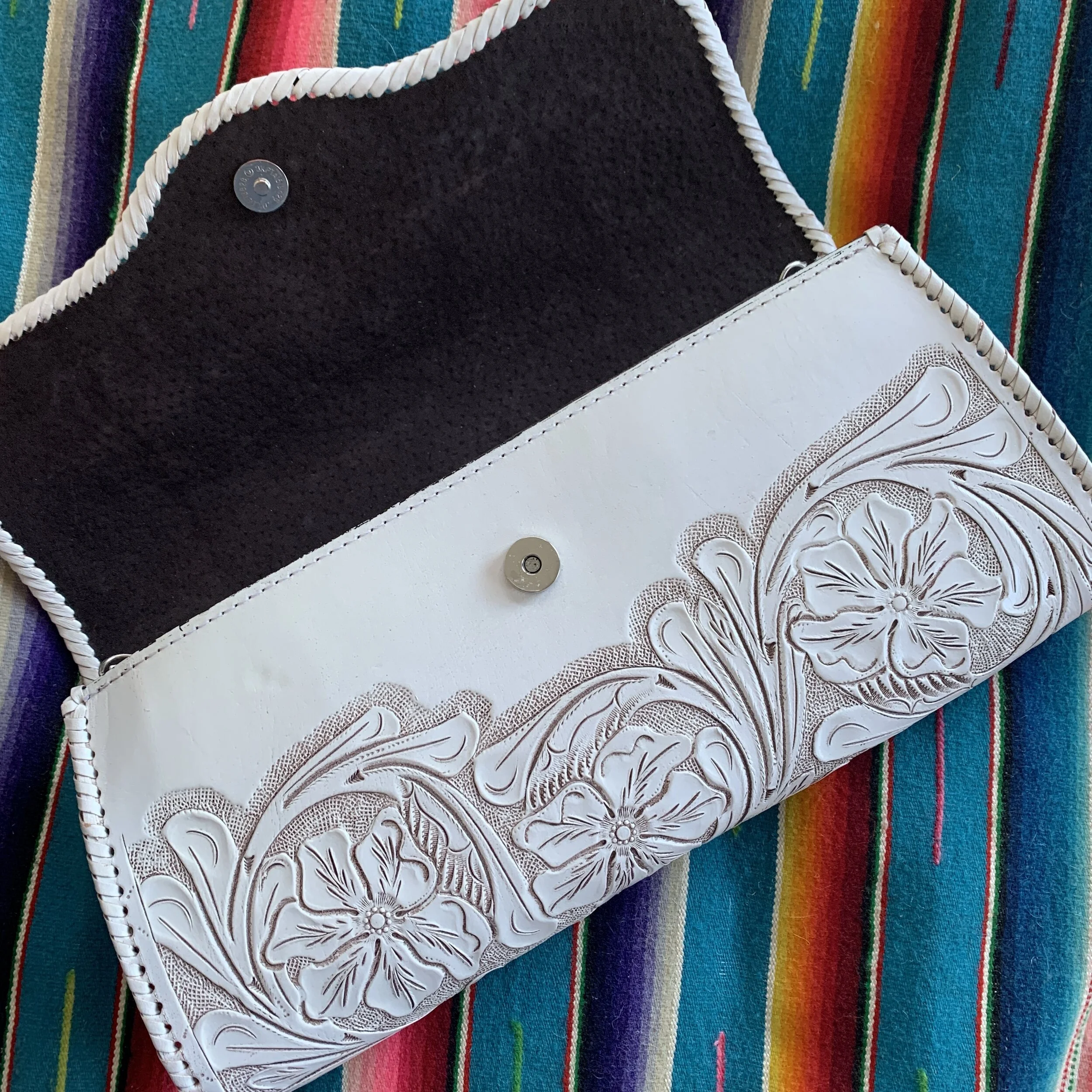 850BF6BA-19DF-430A-B954-63E38855A3B0