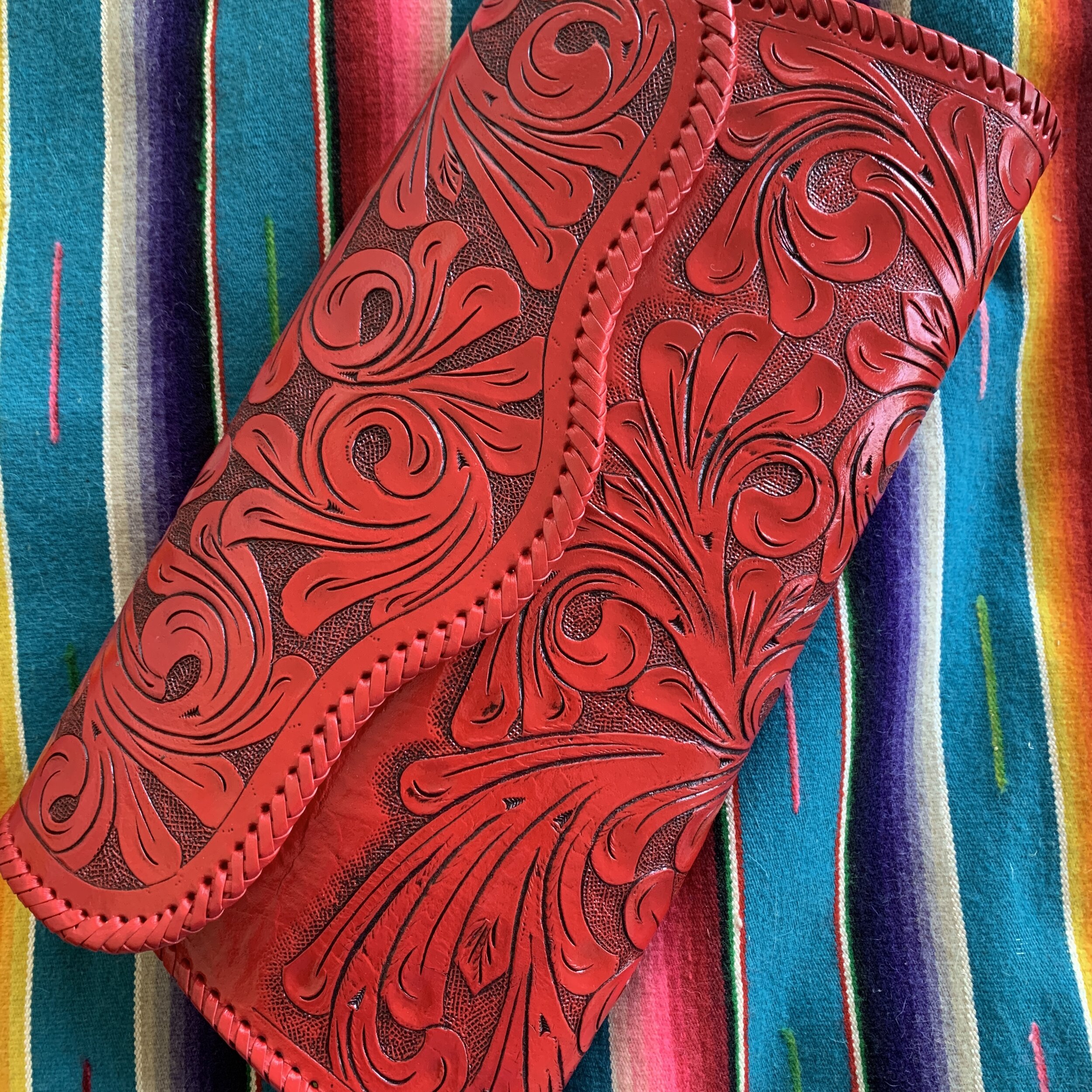 2E7C1B10-B865-4CFC-ABA1-C756632AE92E