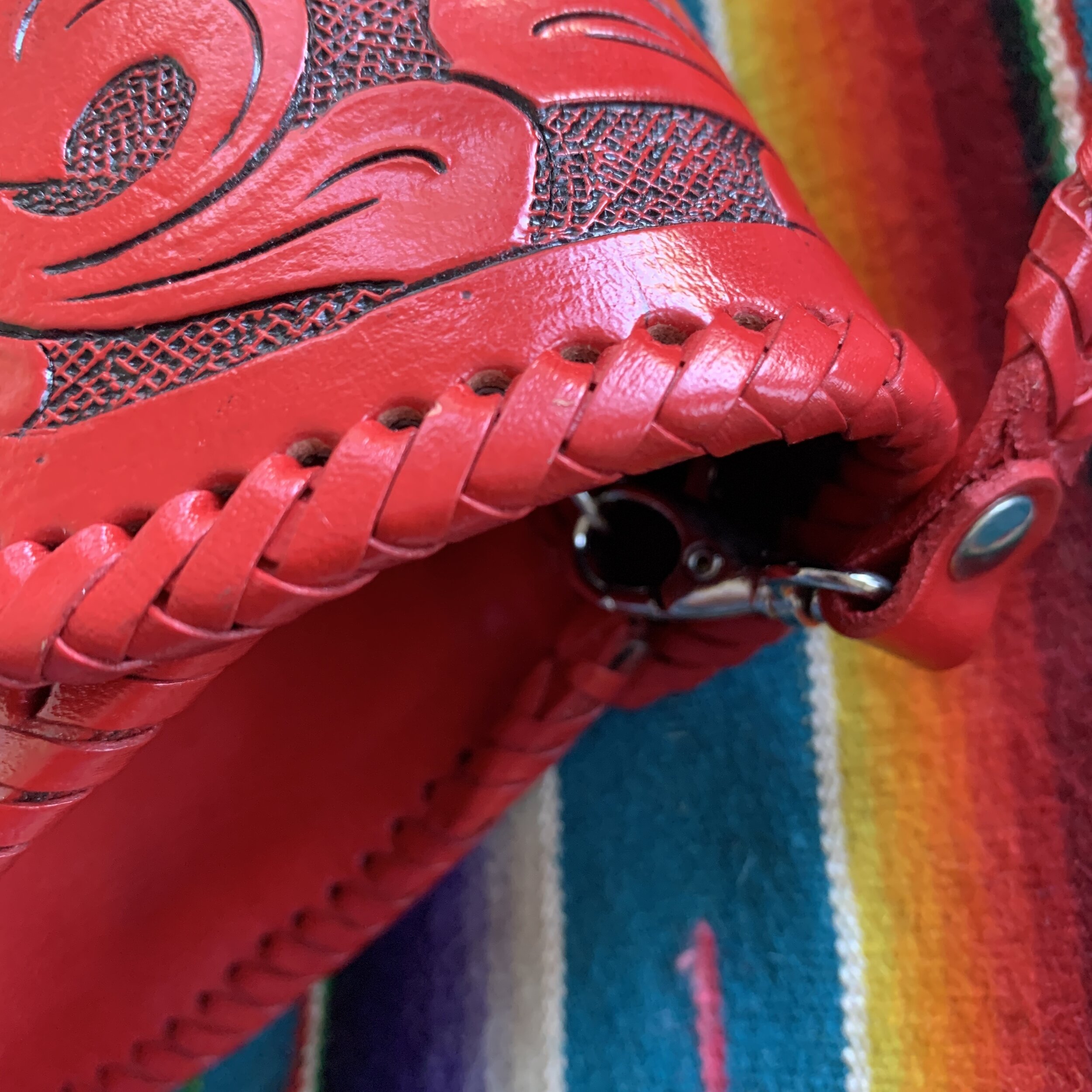 5D64B6B0-9F68-441E-9FD1-5F501075E15B