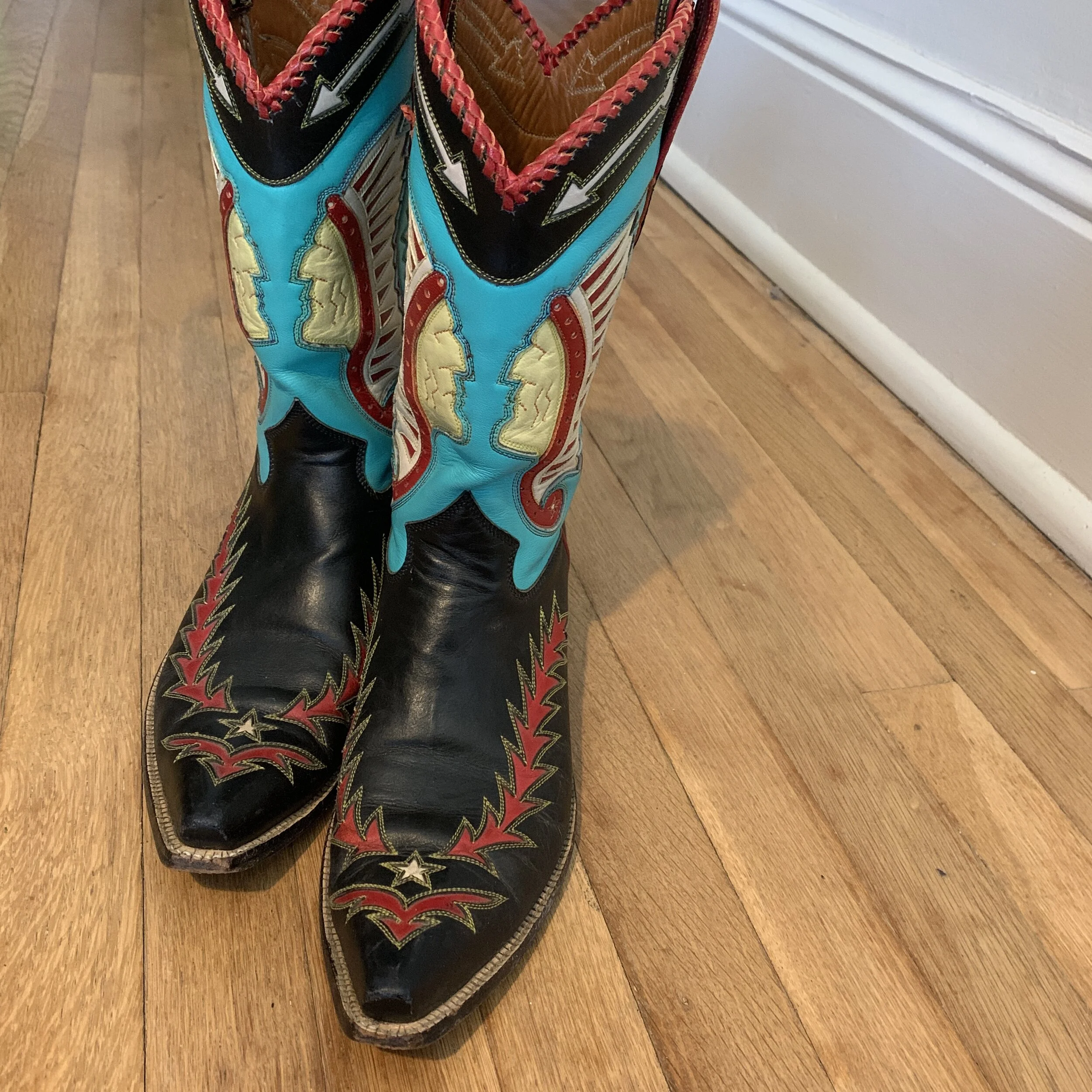 7D2EBE33-3CAF-49E2-864A-E55DEBEE97B4