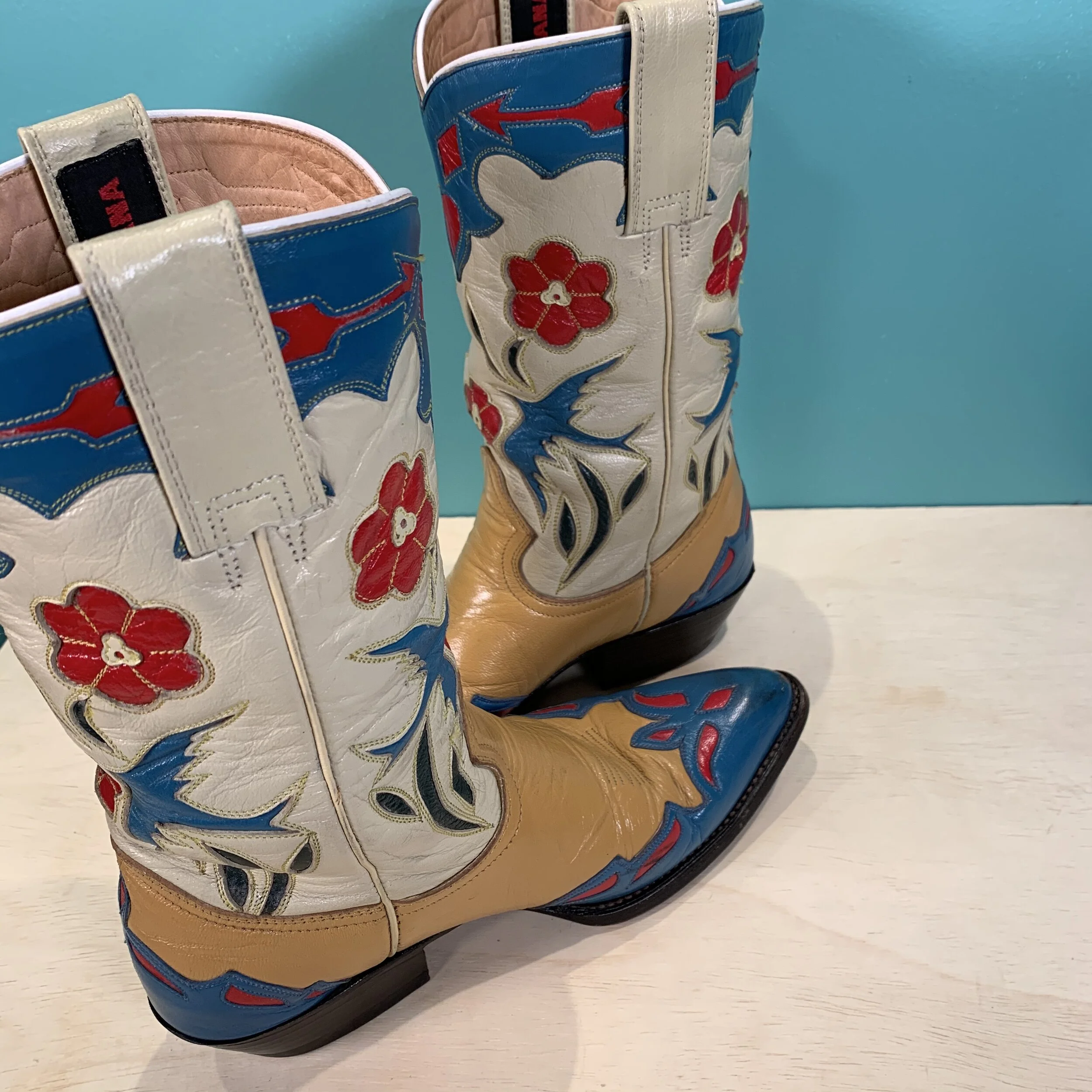 31C2B80B-A65D-4B80-98DA-EC519D36BDD1