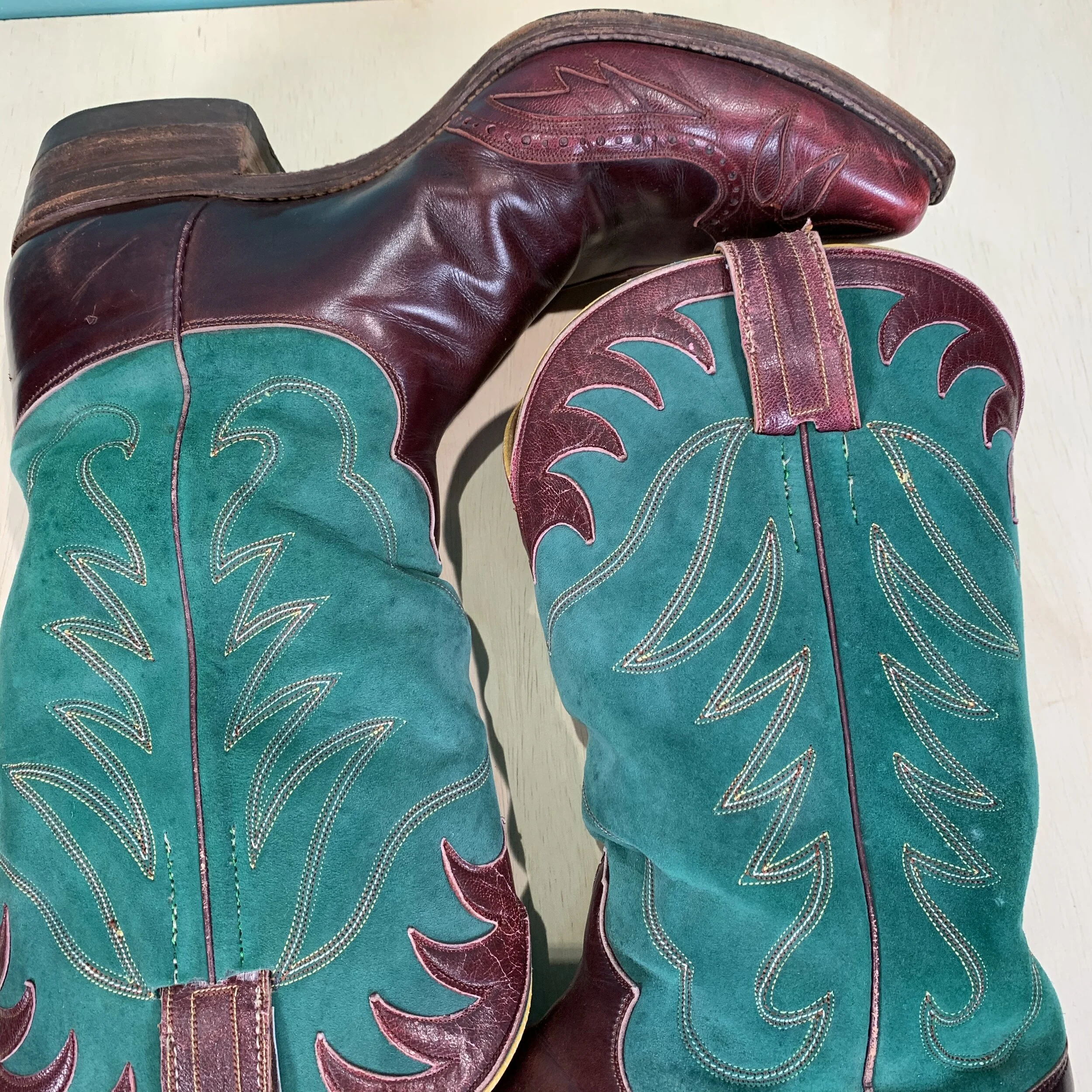 D1CB21D2-12F4-4DEC-AE6C-2EAFBFE5C159