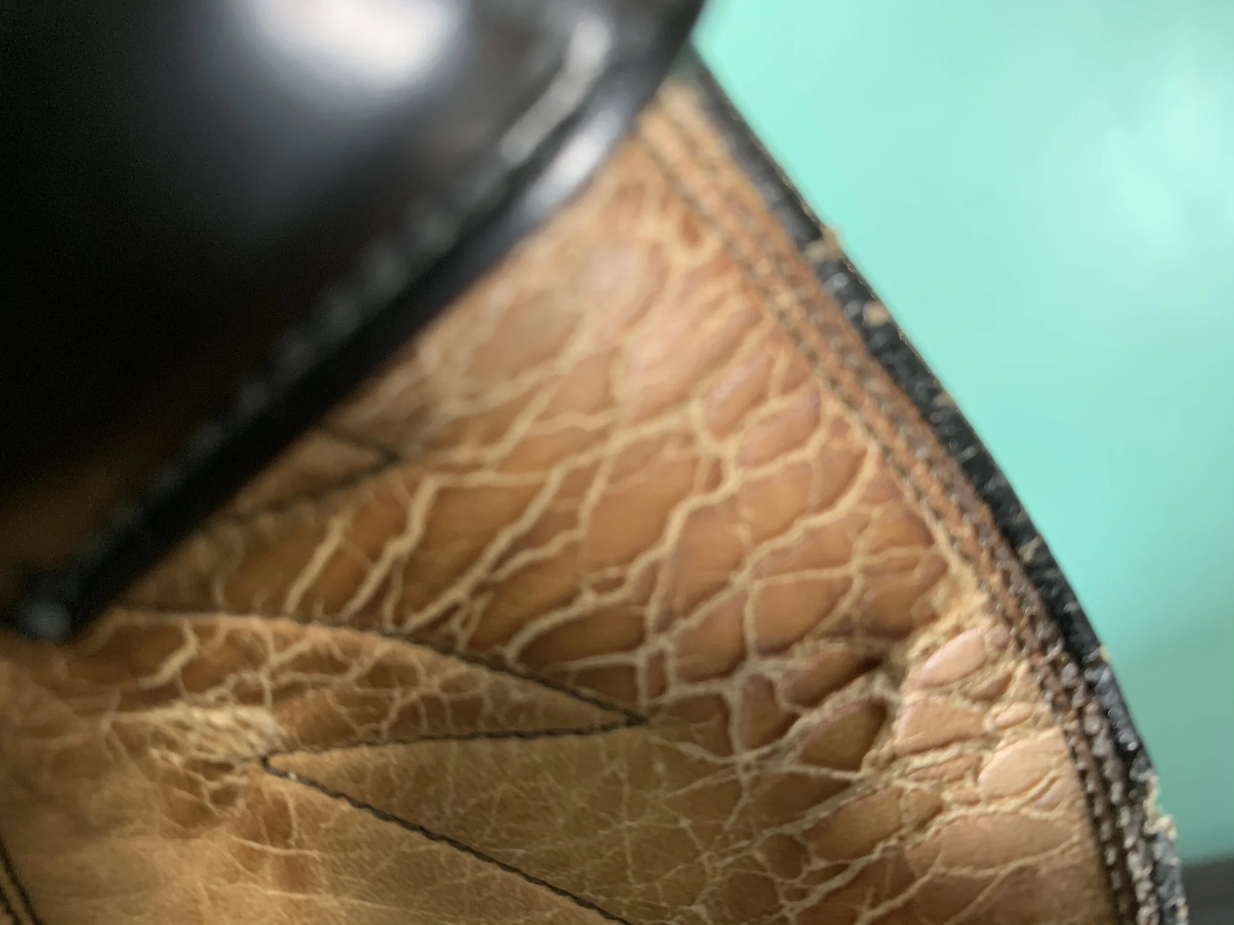 D1D6AEB4-B474-4DD4-B976-AA44C8B5EA9A