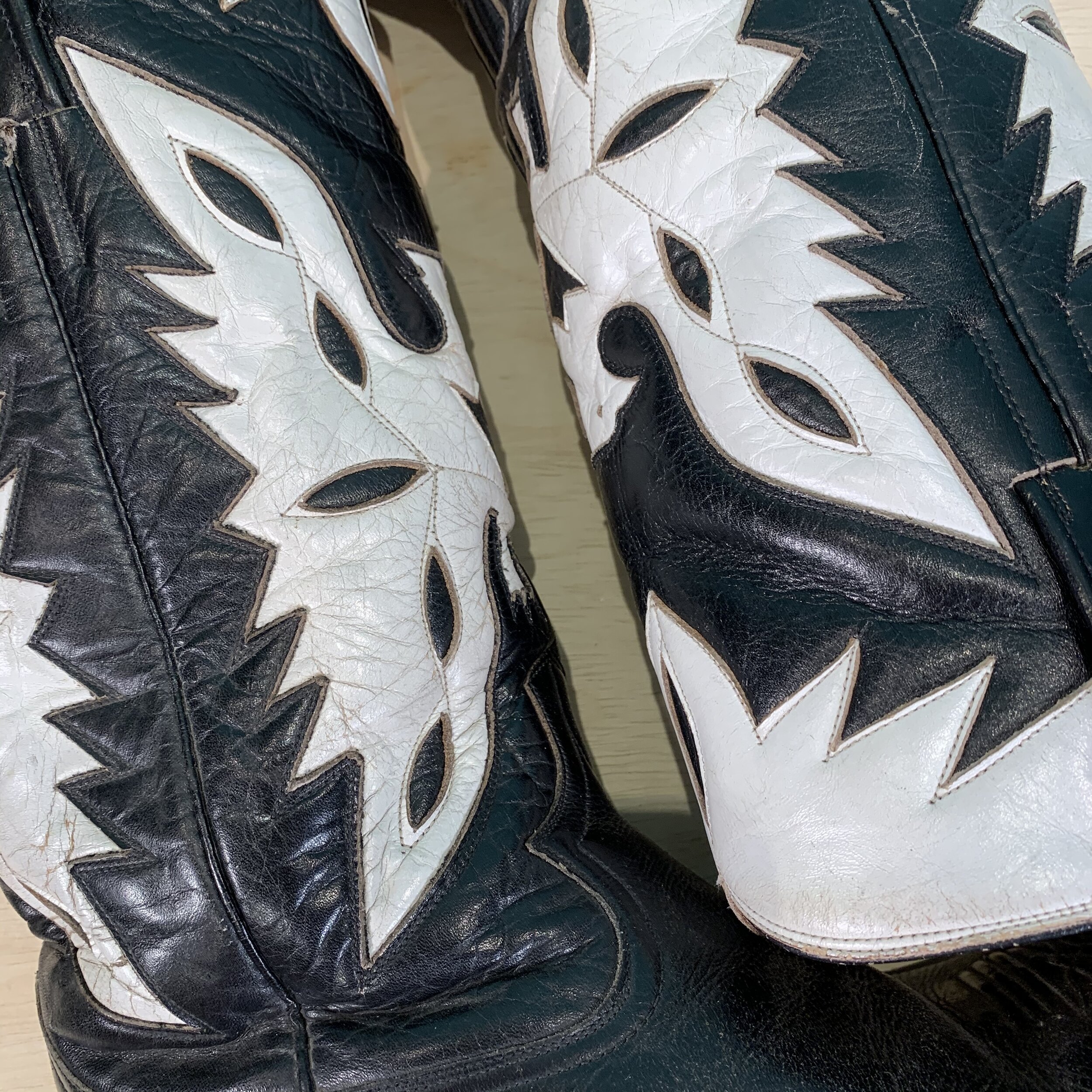 AC485E00-1ED7-4327-B139-3CC163823A6A