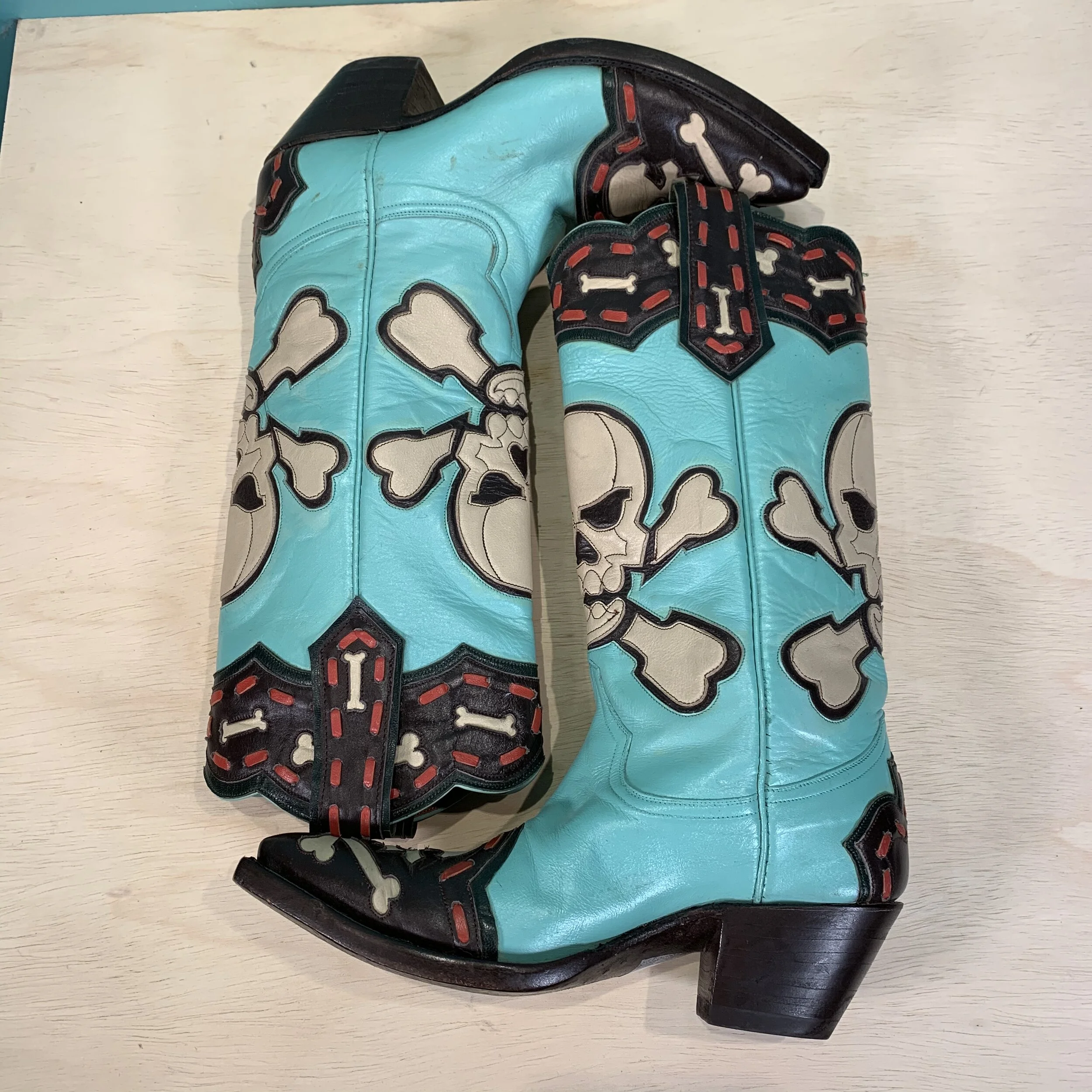 8C7B846E-14BF-4FBE-802C-F8D0FB7A5F6A