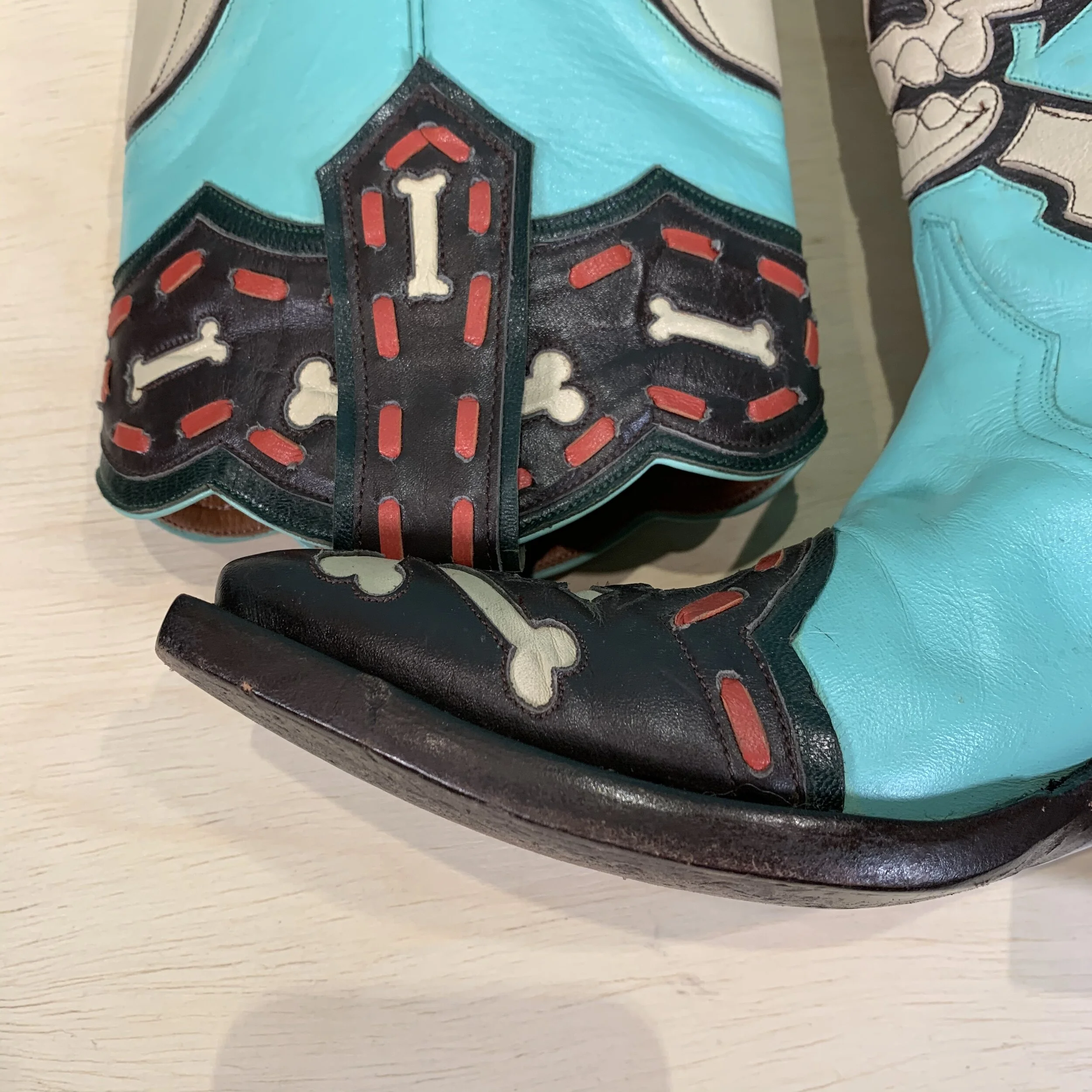 A365D99C-4890-42E9-8ABF-FCE47AD2EB8E