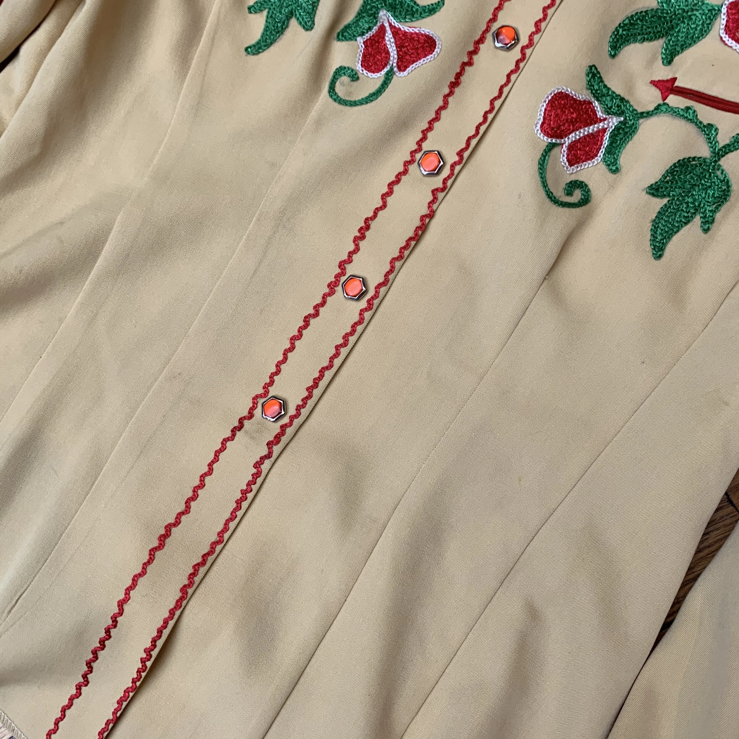 2C4DB2A8-DA99-4A32-9B65-4F8D2713023B