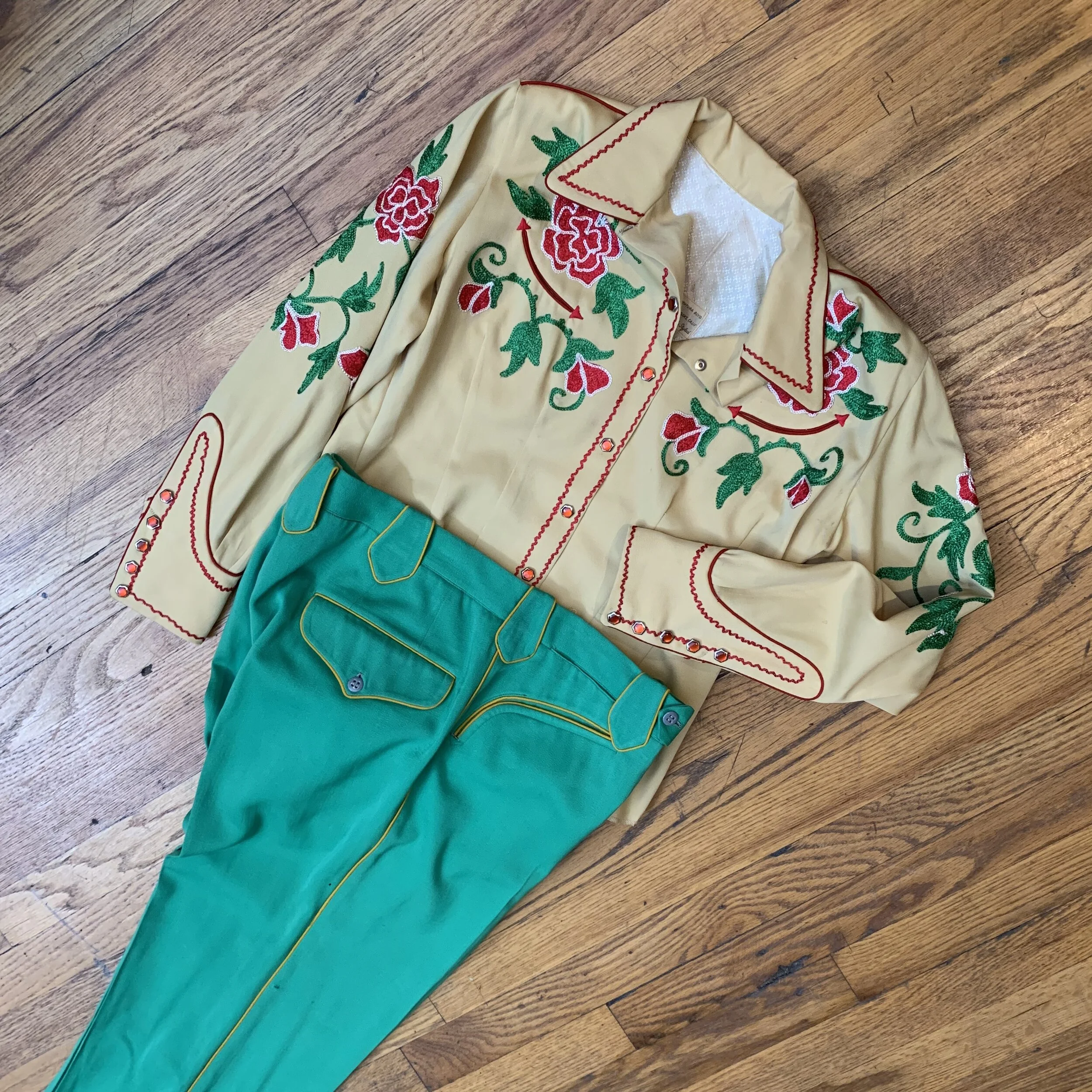 6A8F7C01-E677-4C1B-A91C-6E279664E142