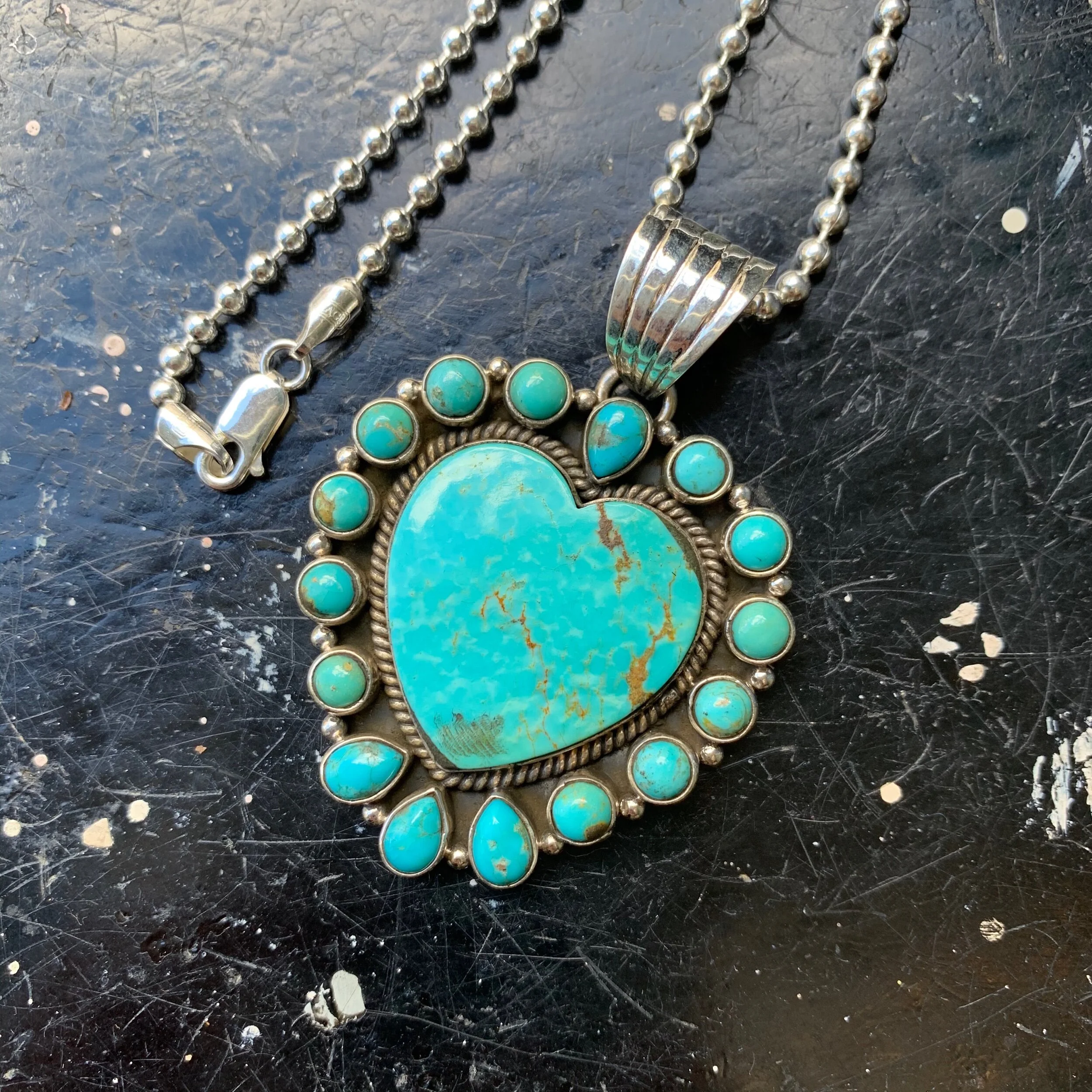 6F8039E6-6257-4F55-9CE8-70DB8A79A62E