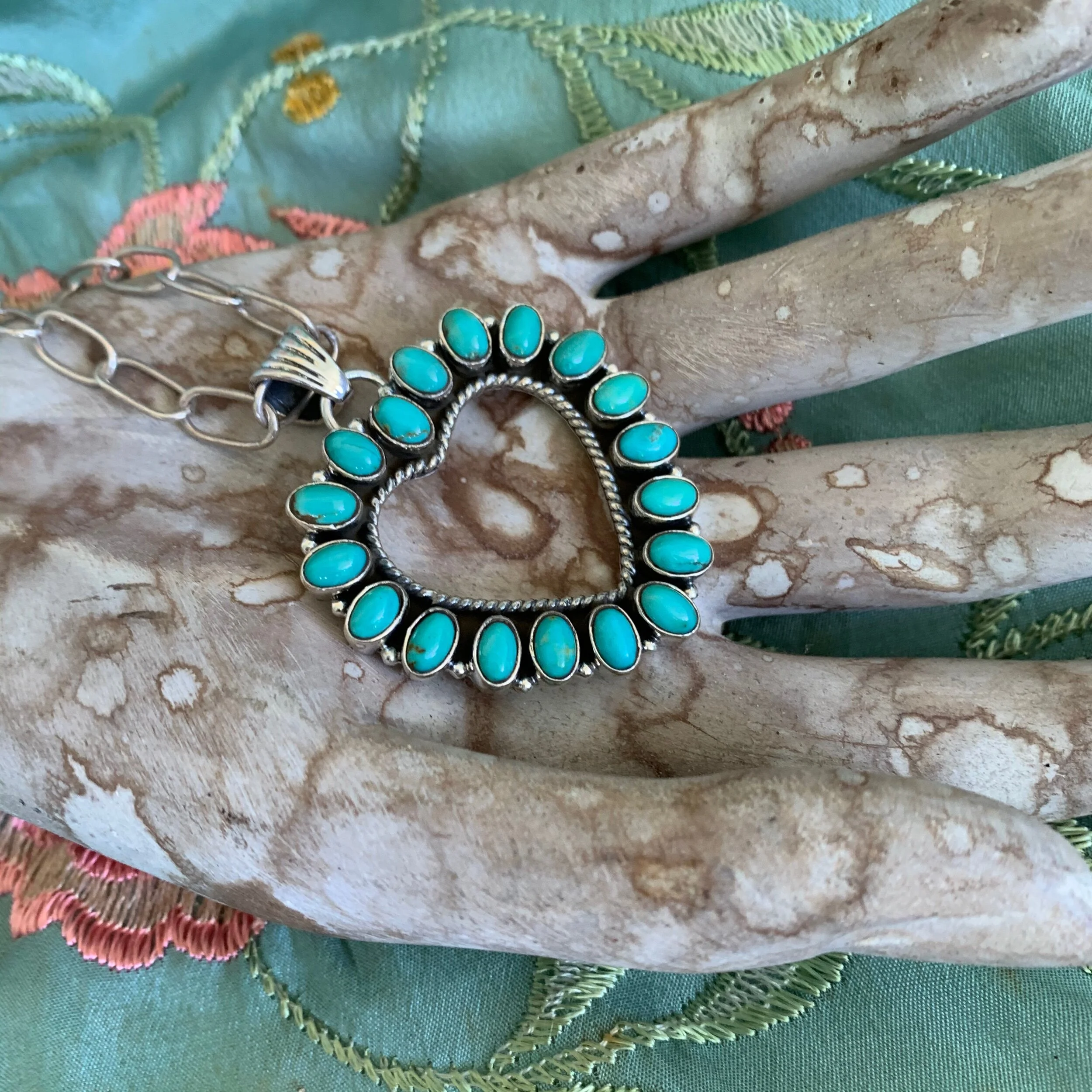 C3FDFBD0-ED70-416E-85B4-CBC82274CFF7