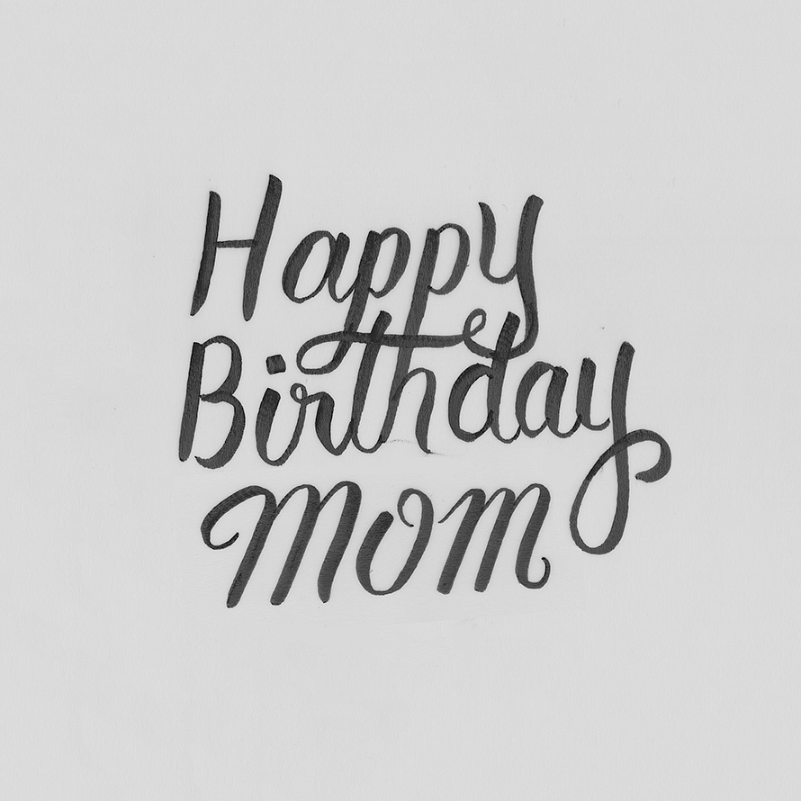 Calligraphy Happy Birthday Mom Font | Leticia Camargo