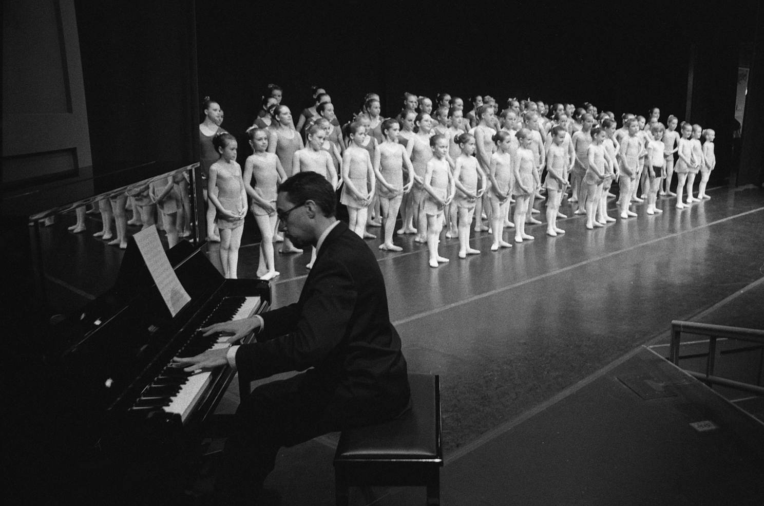 From MERDE, a book of dance, seen from the wings