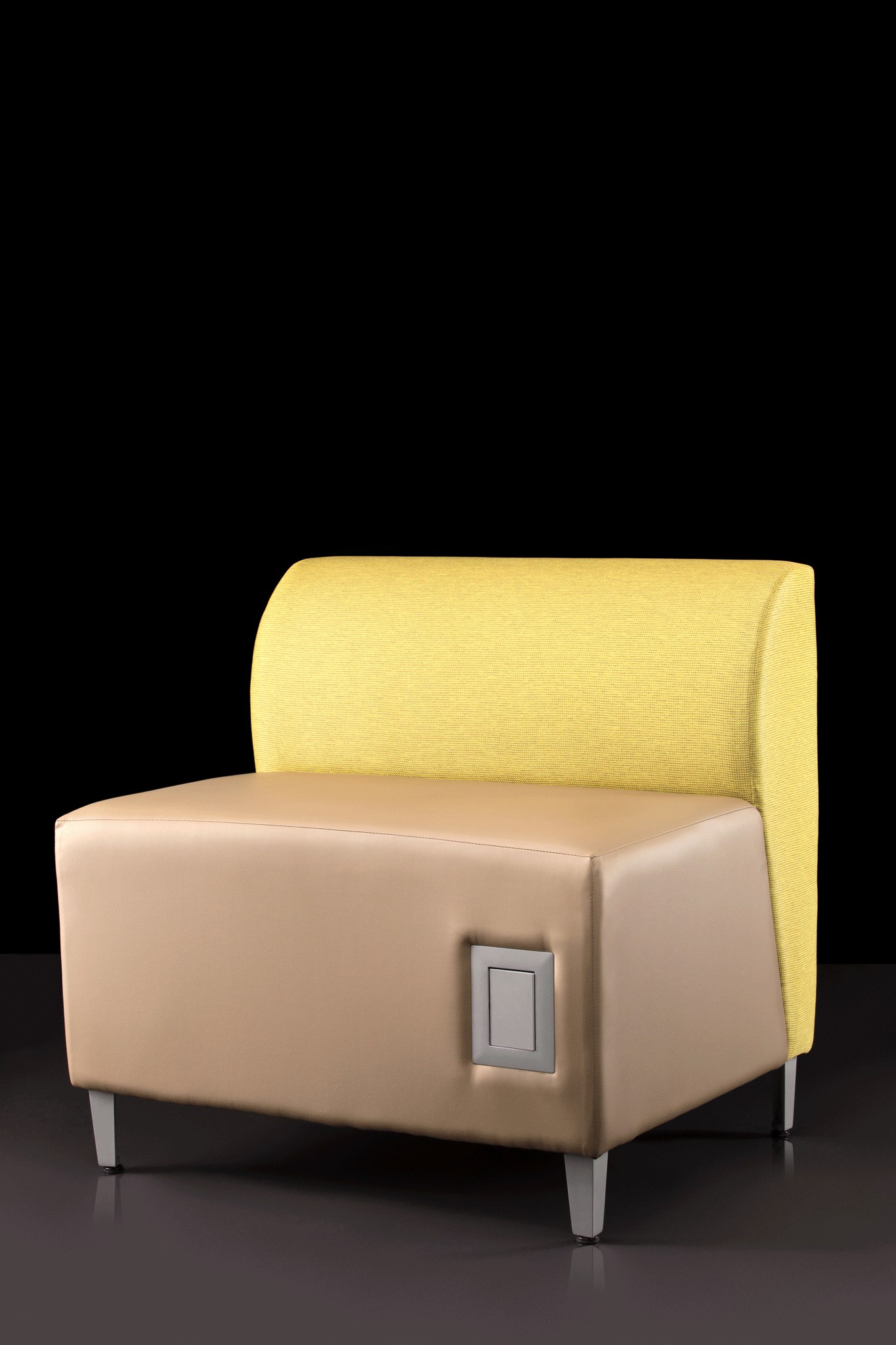 _W3A4715-USB_Chair_simple-animated.gif