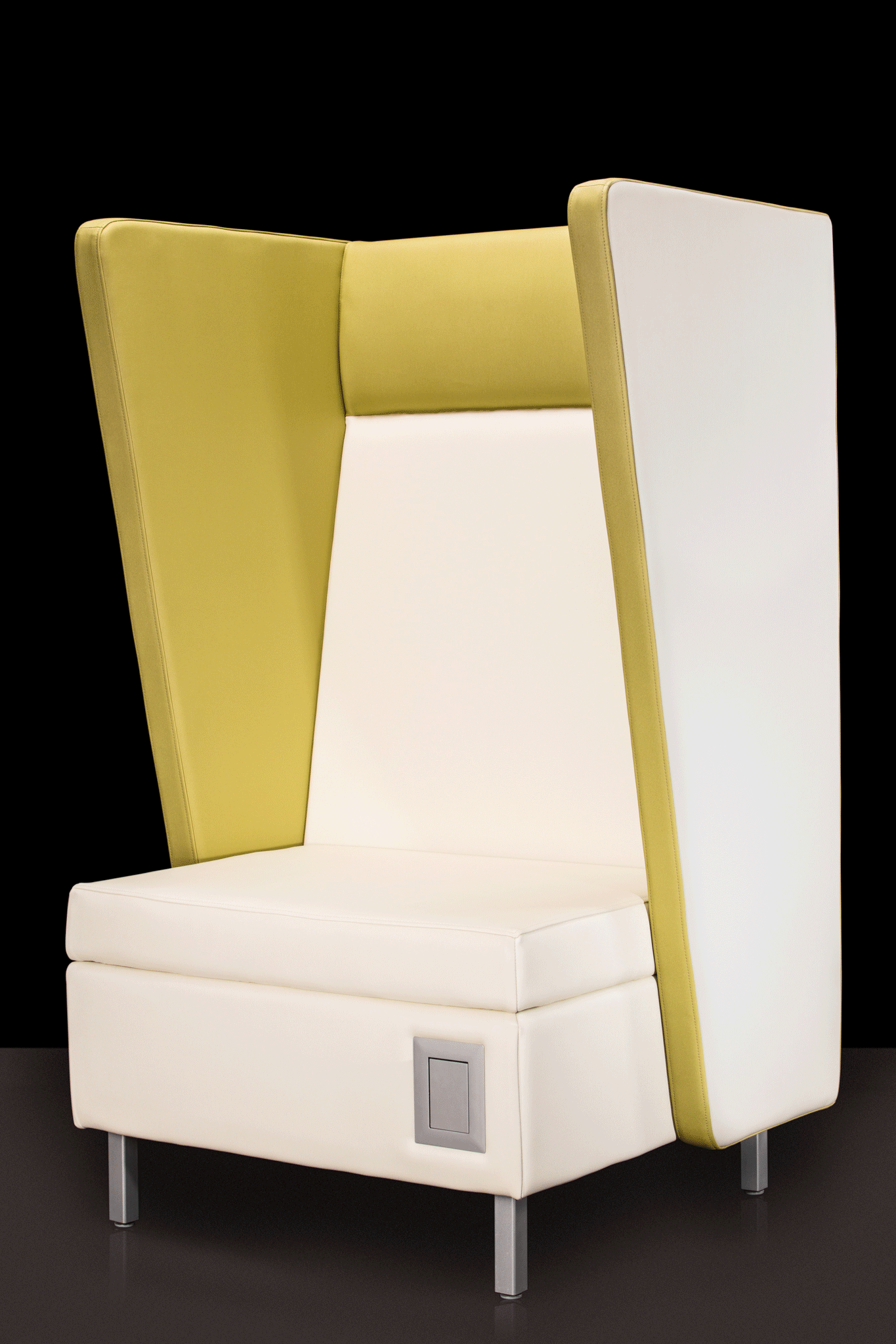 _W3A4742-USB_Privacy_Chair_animated.gif