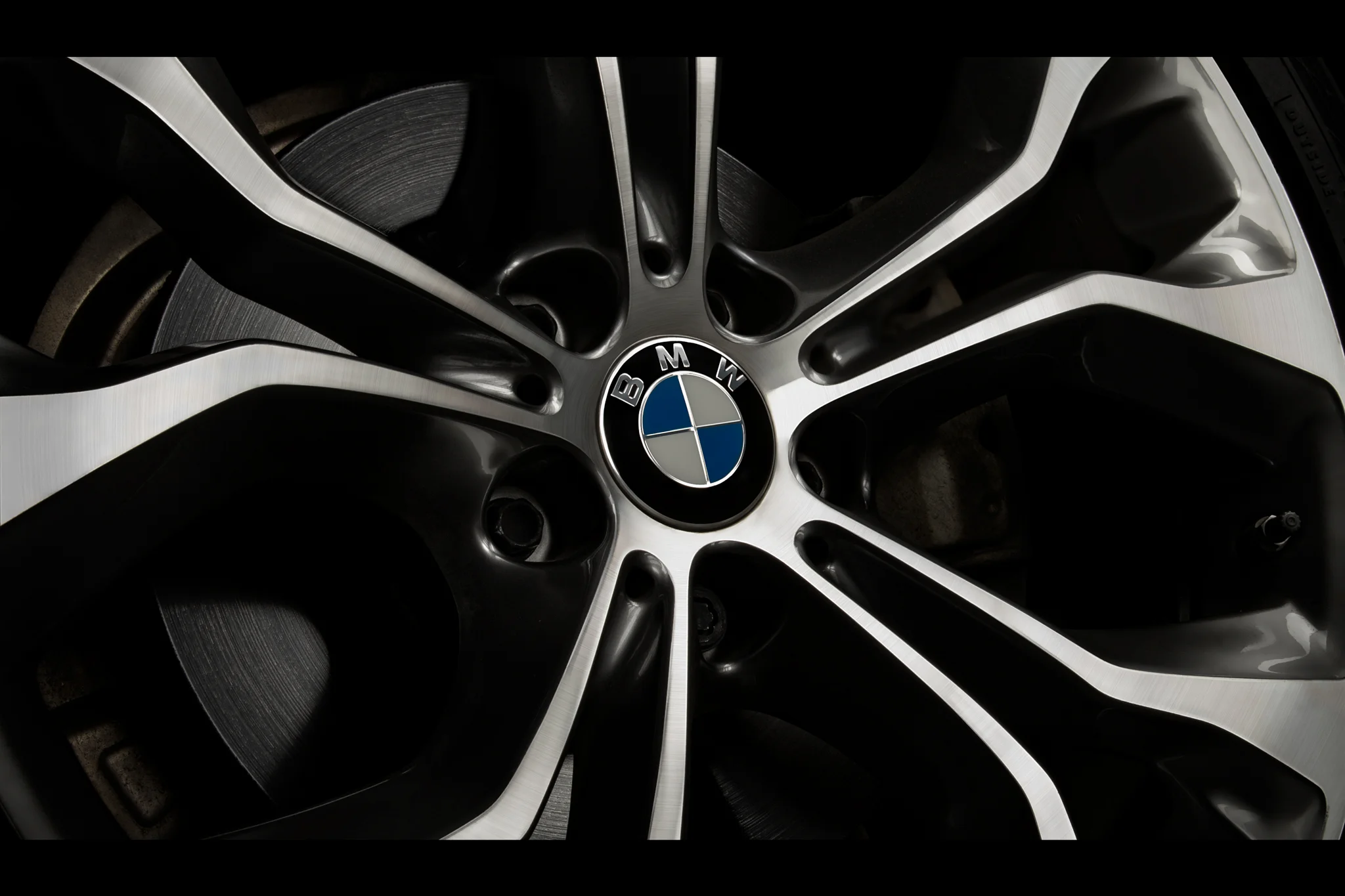 pdstudio_BMW_X5_wheel-SM.jpg